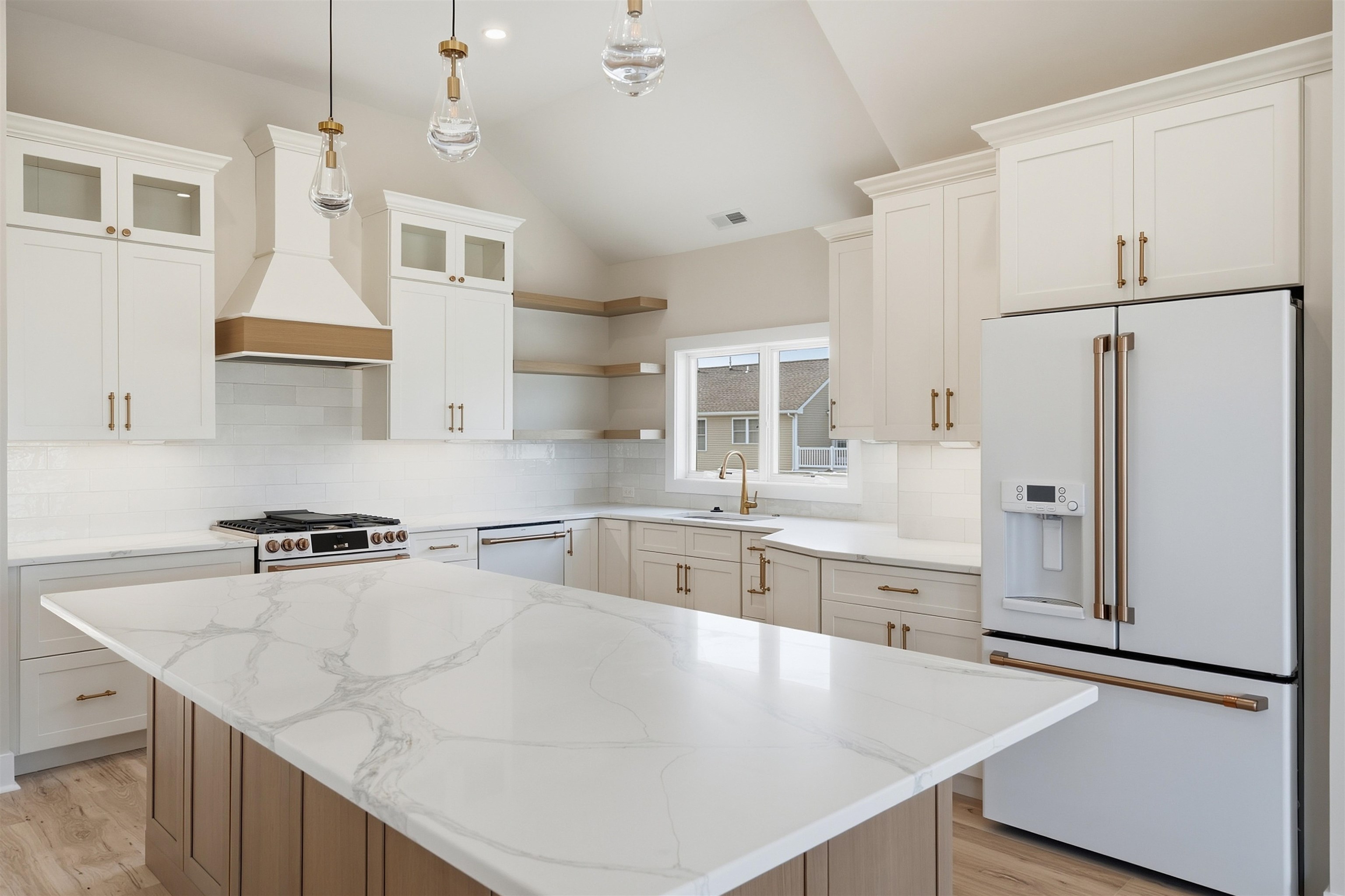 118 E Stanton - Picture 9