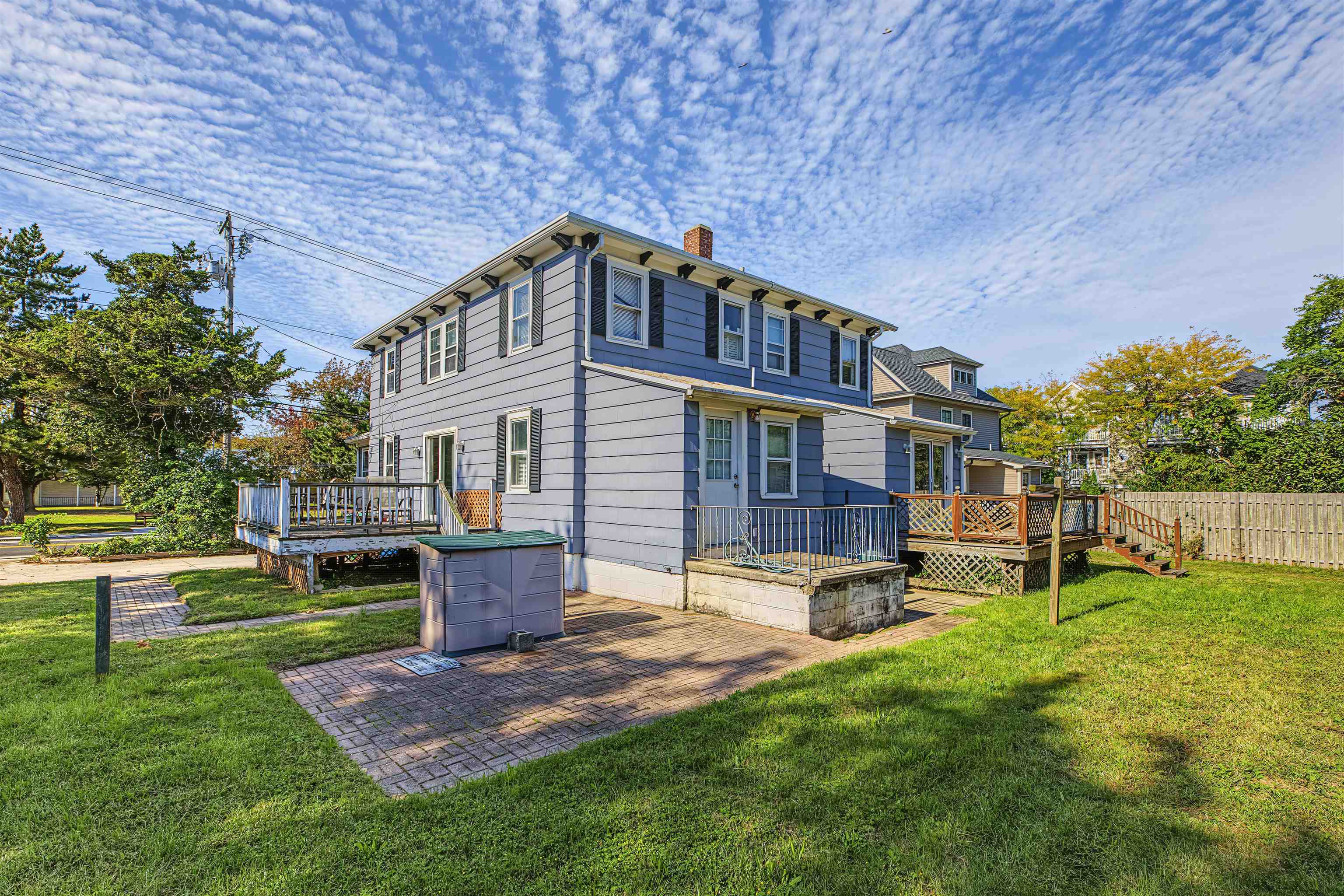 914 Lafayette Street