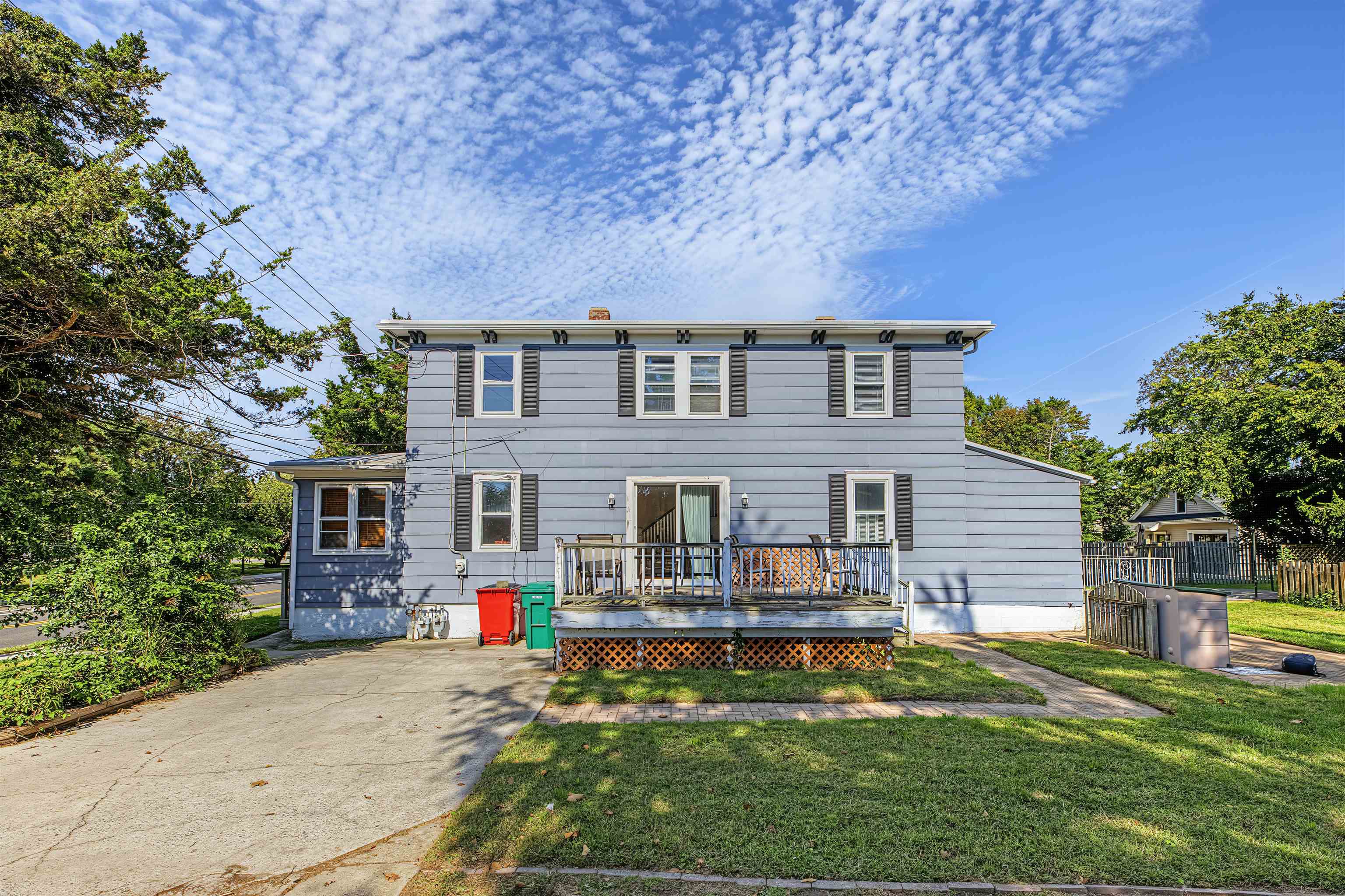 914 Lafayette Street