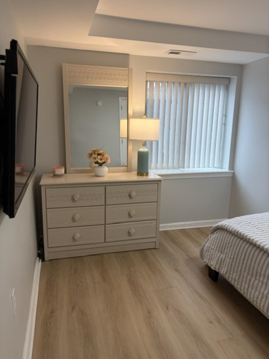 213 E Hand Avenue - Picture 14