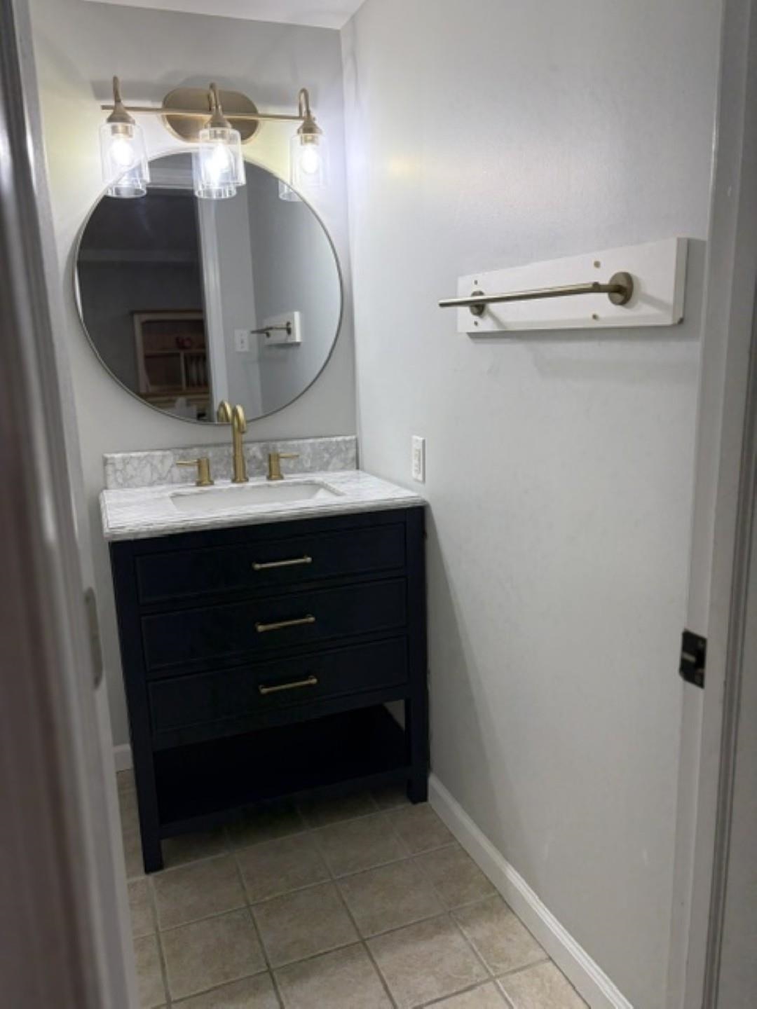 213 E Hand Avenue - Picture 21