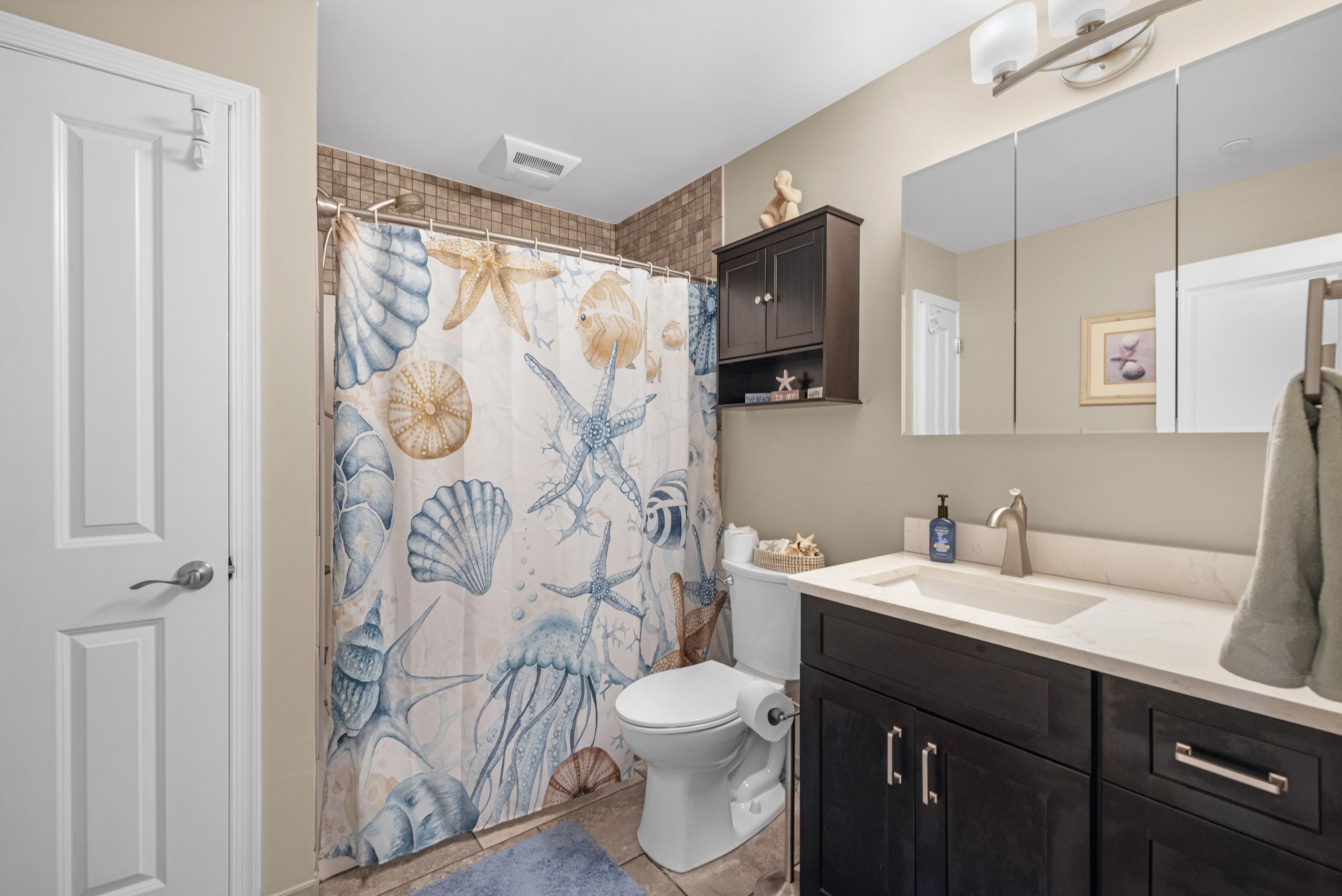 327 E 25th Avenue