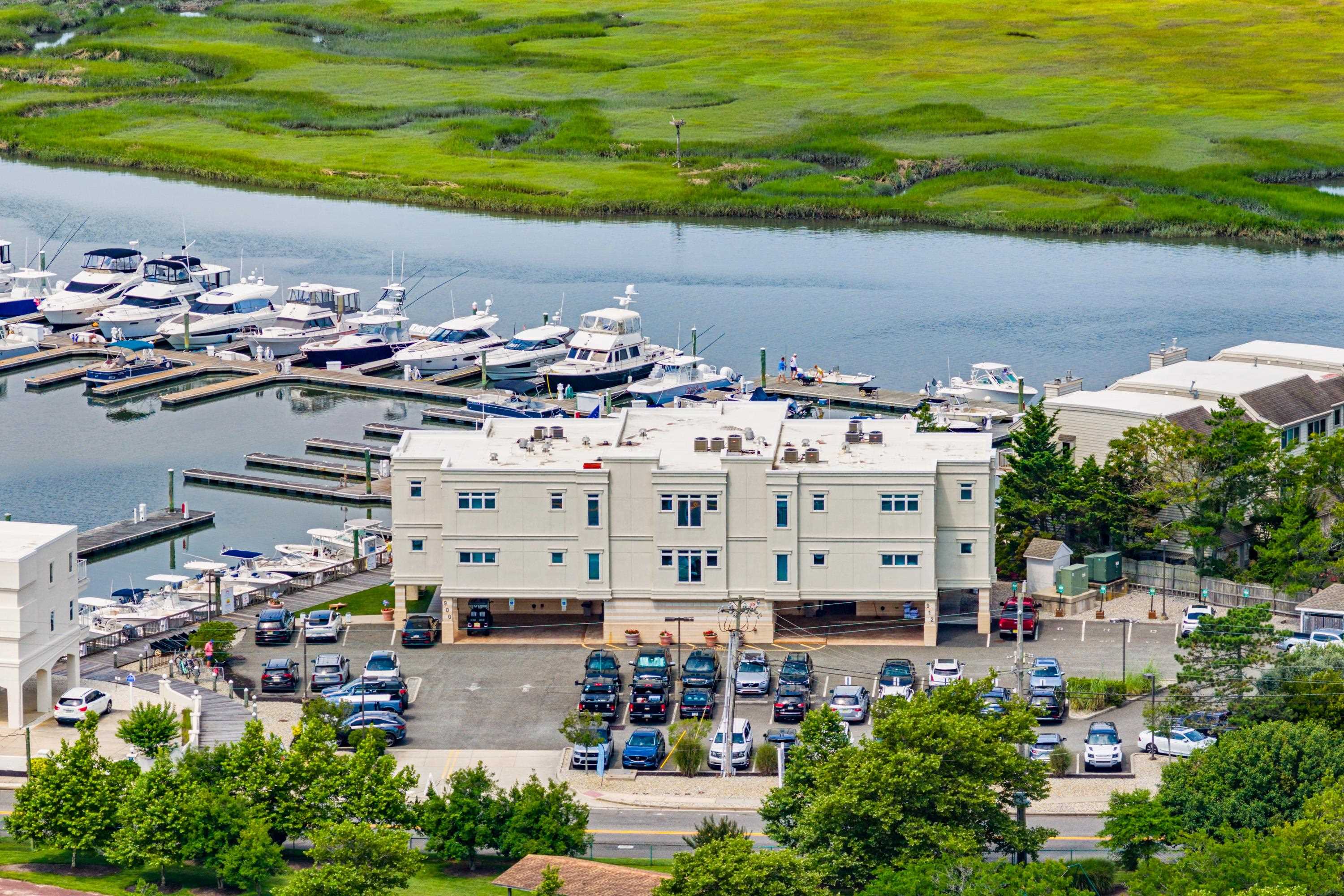 912 Ocean Drive, Avalon