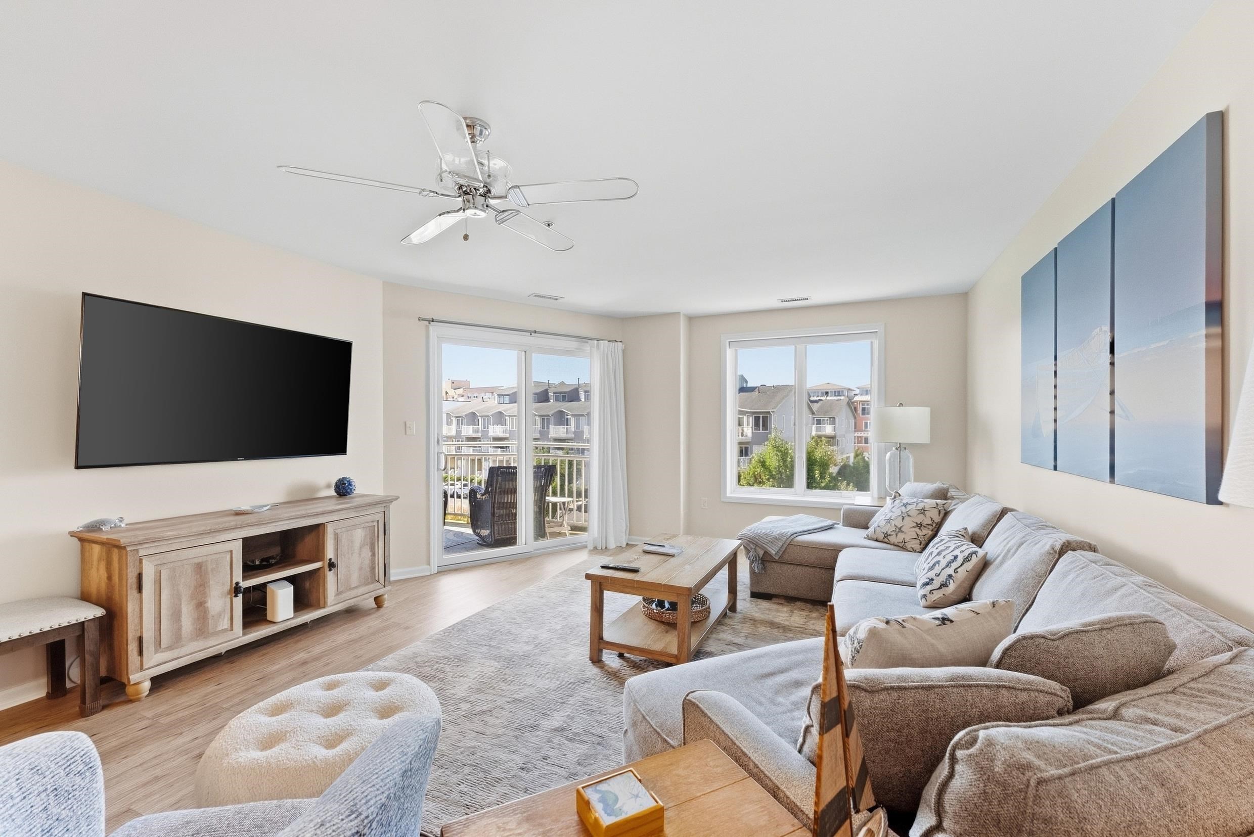 301 E Rochester Avenue - Picture 11
