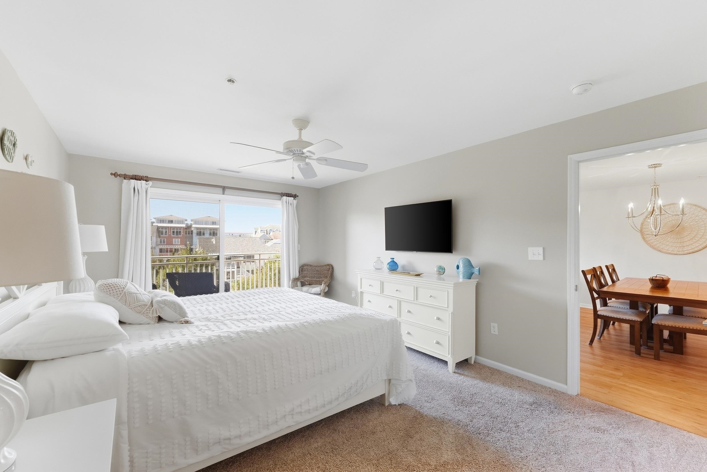 301 E Rochester Avenue - Picture 15