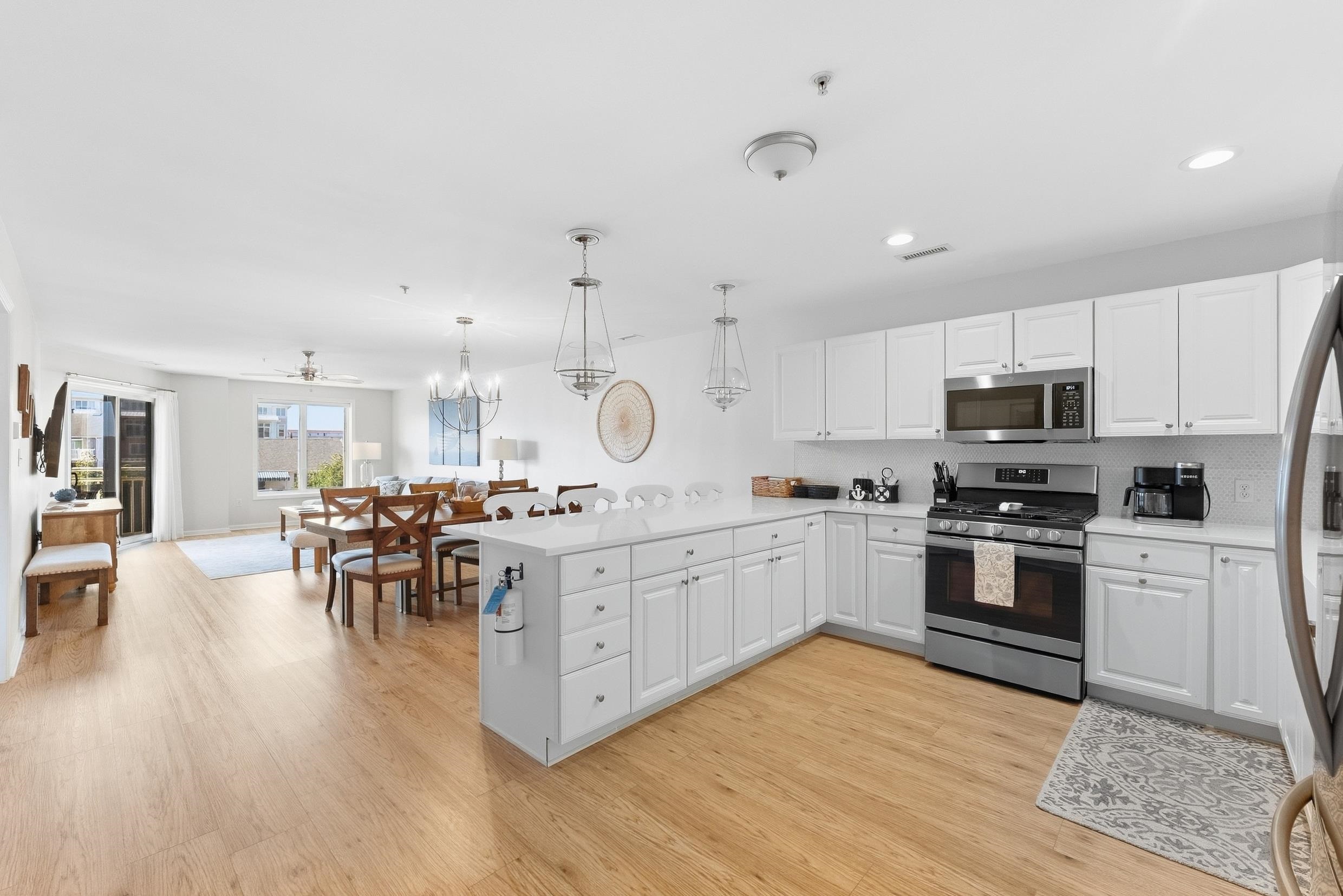 301 E Rochester Avenue - Picture 5
