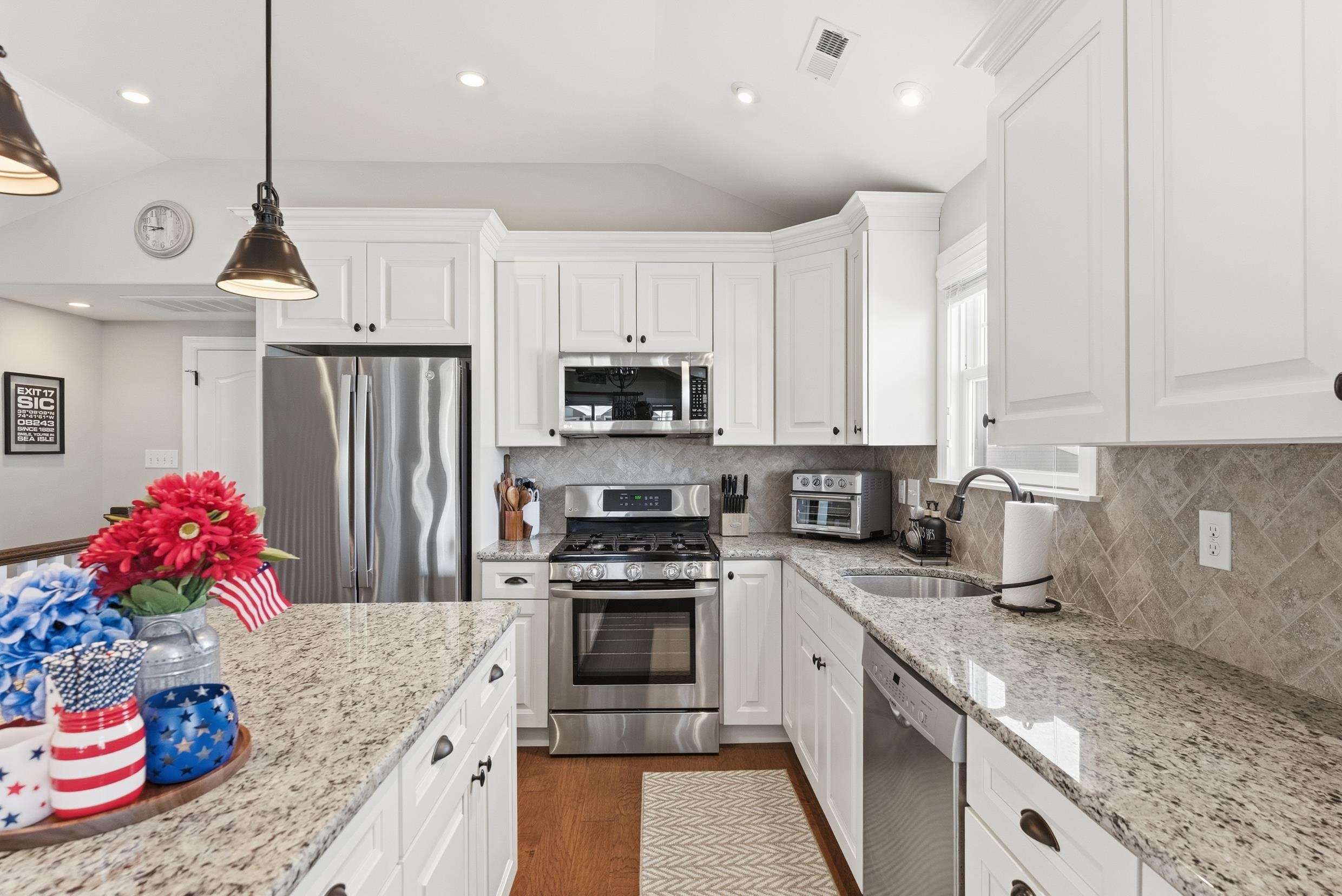 114 77th Street West unit - Picture 30