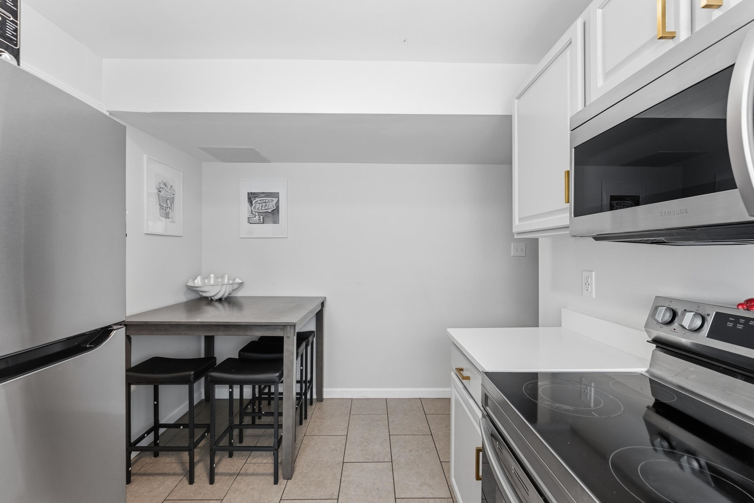 138 E Youngs Avenue - Picture 5