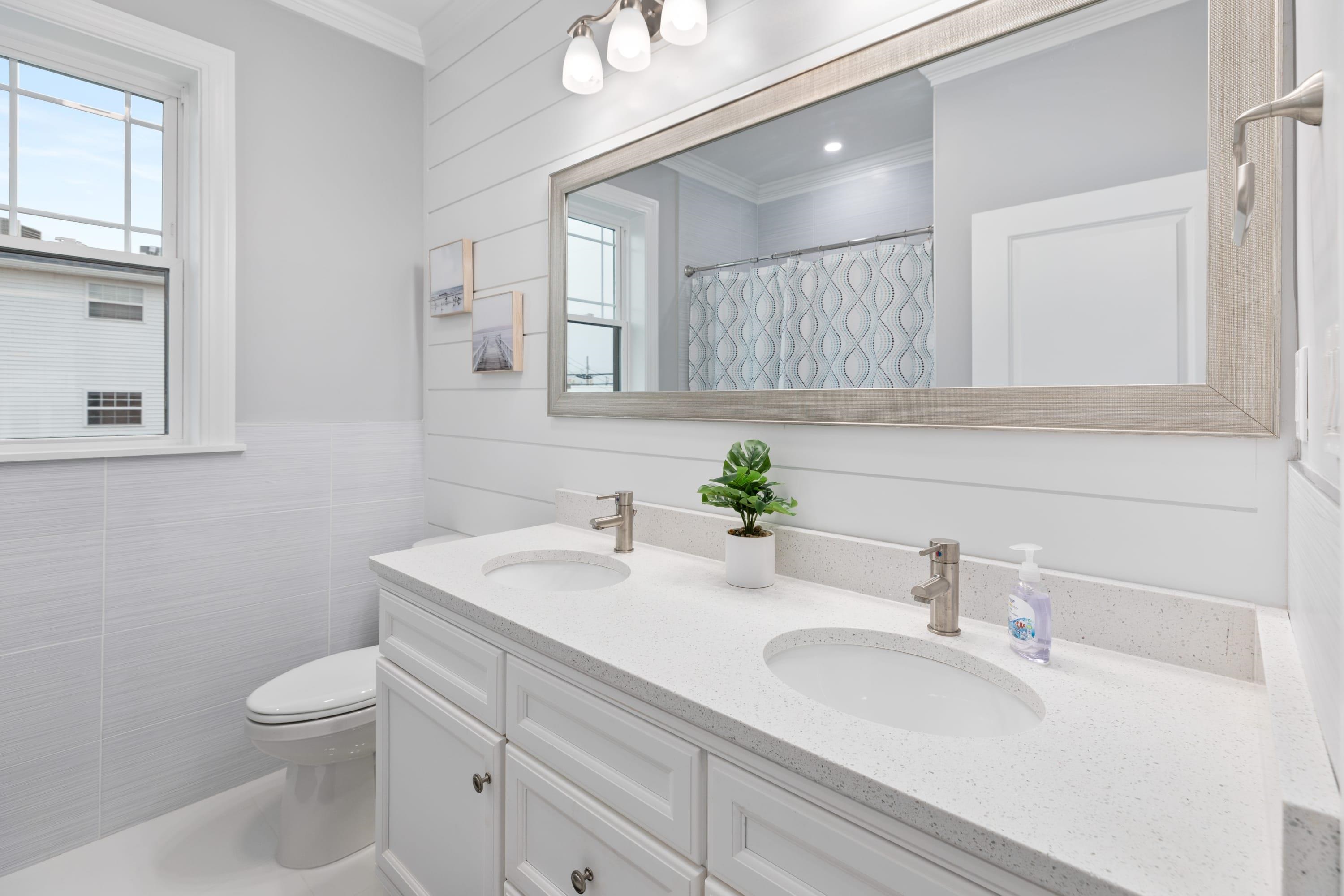 204 E Primrose Road - Picture 14