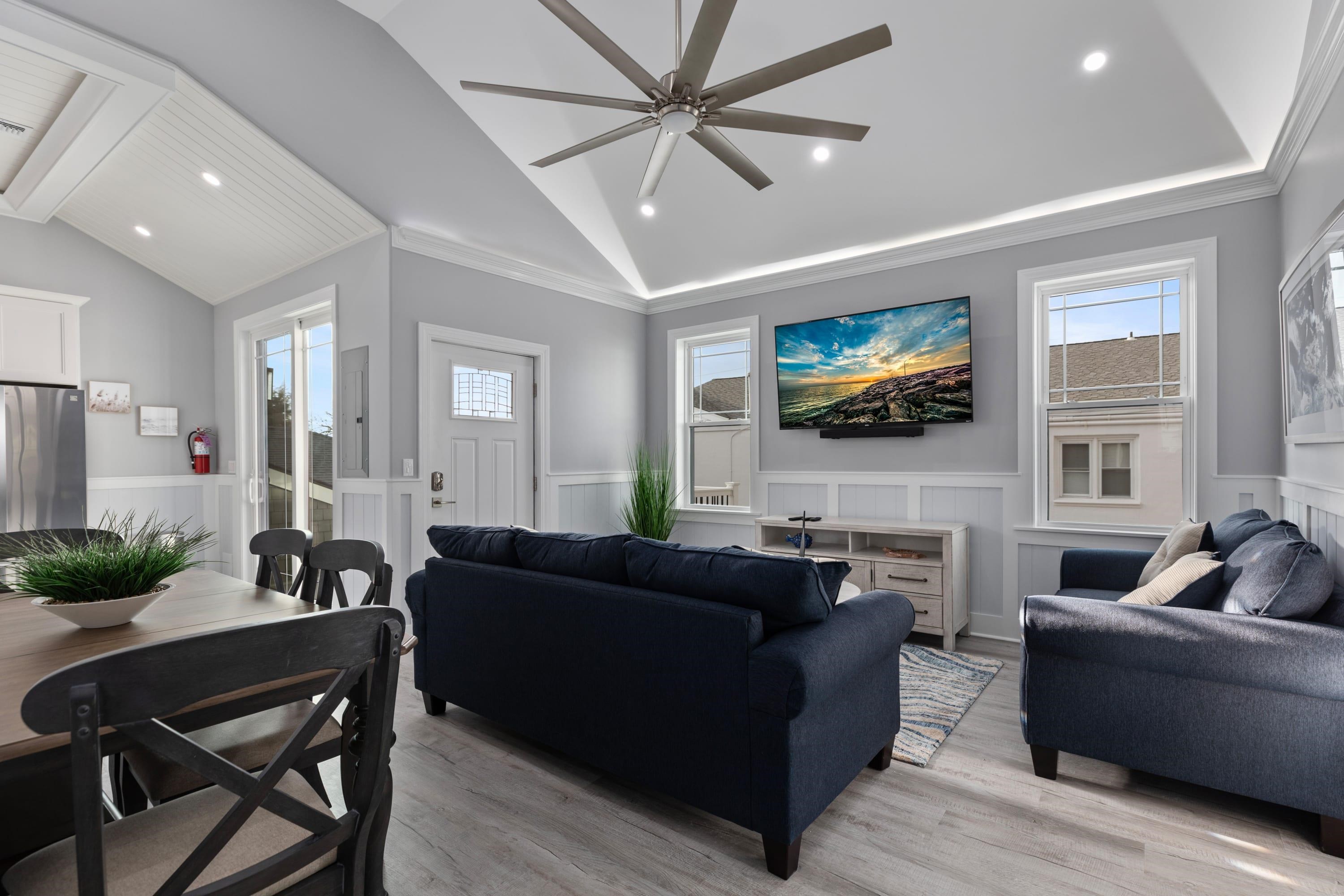 204 E Primrose Road - Picture 5