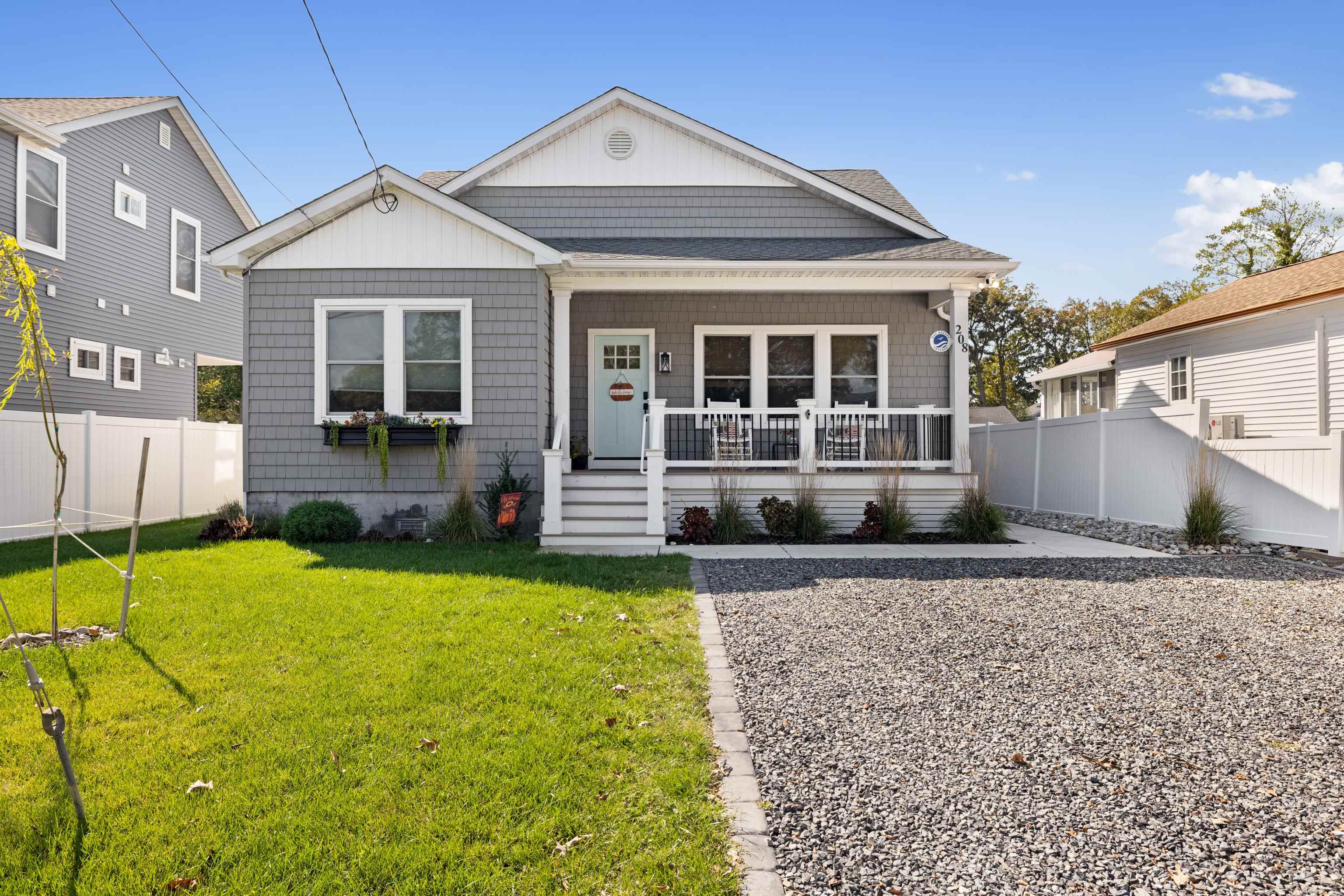 208 Spruce Avenue - Picture 1