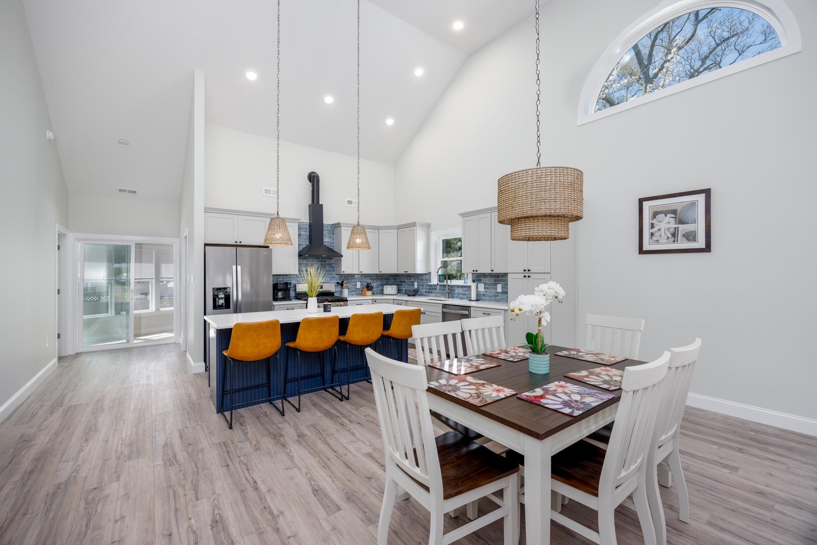 208 Spruce Avenue - Picture 8