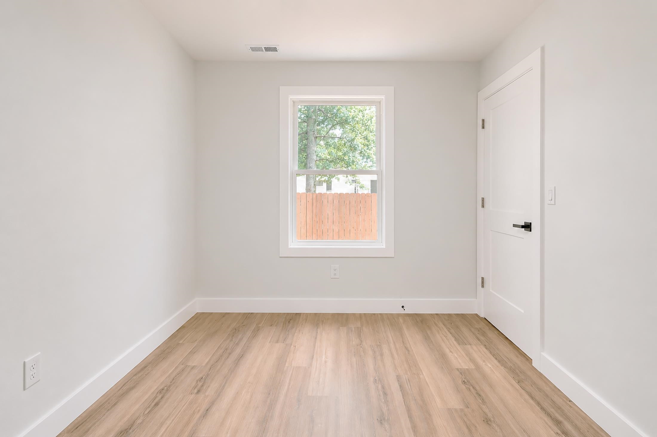 506 Hand Avenue - Picture 25