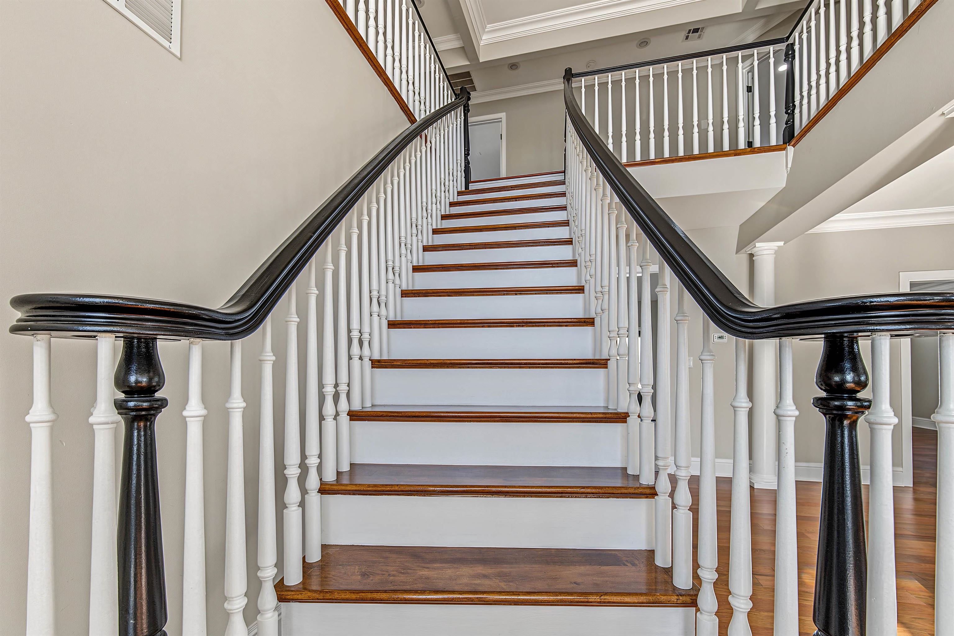 123 E Cedar Avenue - Picture 17