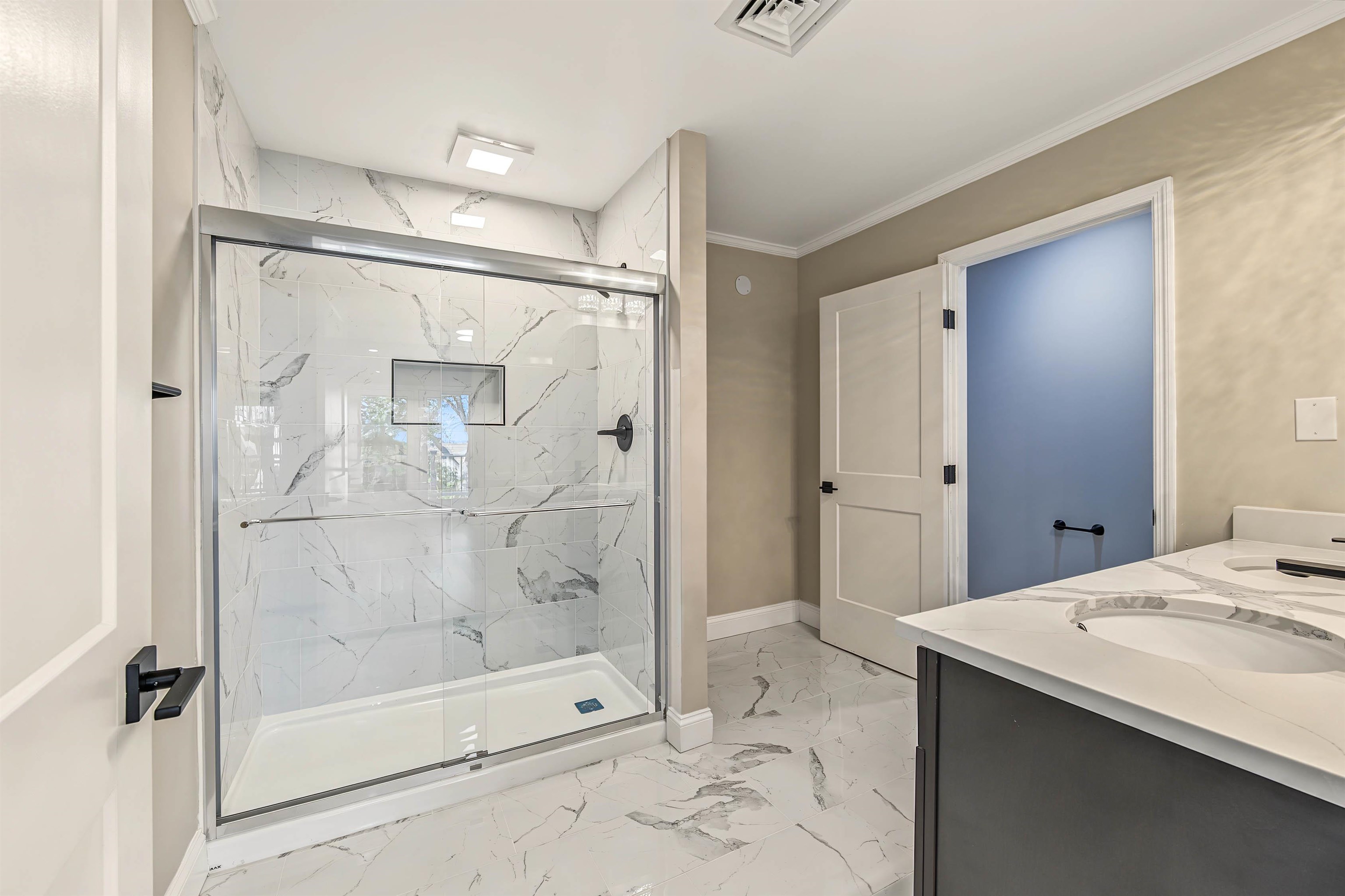 123 E Cedar Avenue - Picture 32