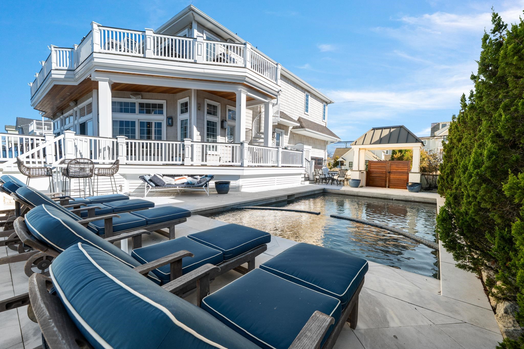 1918 Ocean Drive - Picture 12