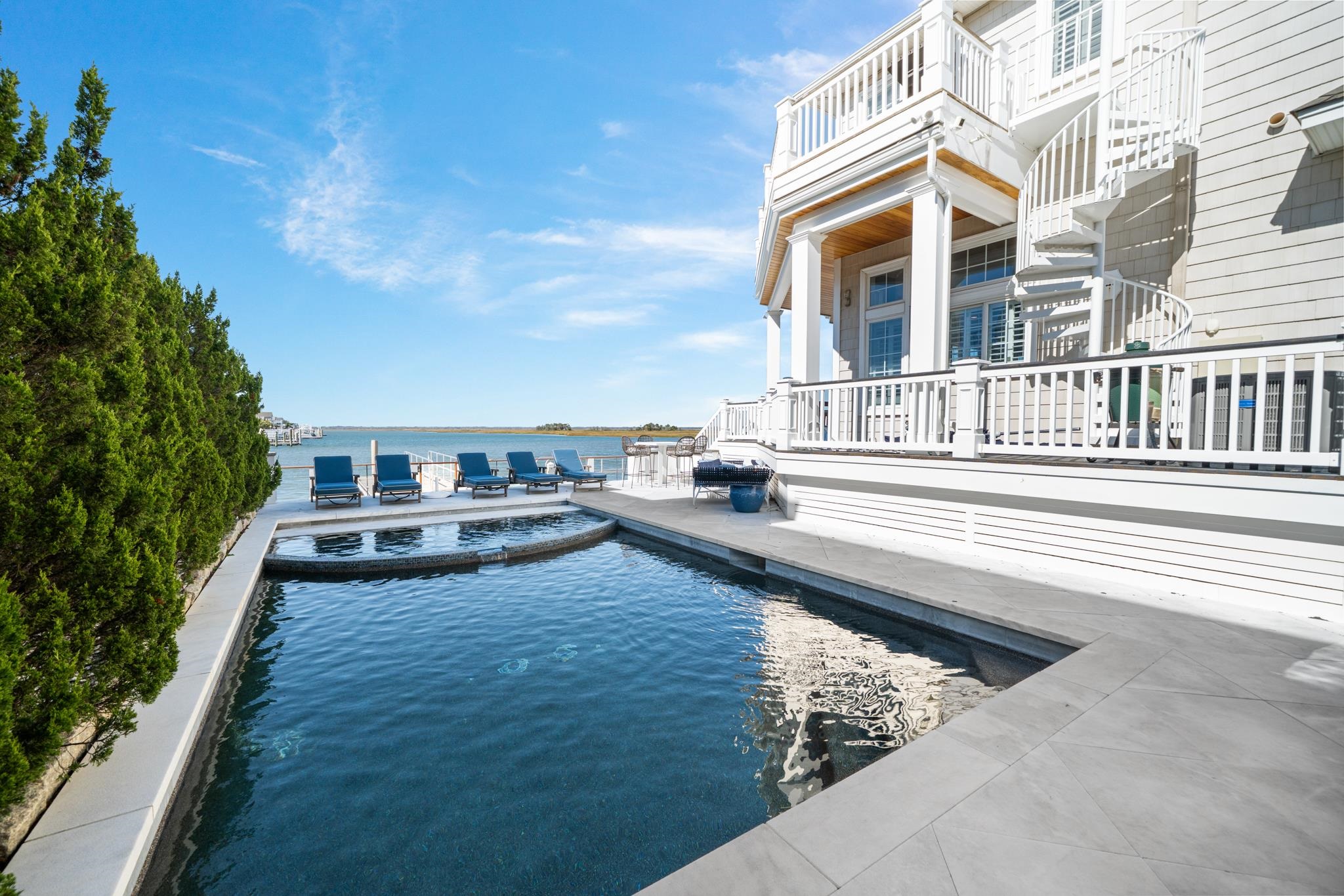 1918 Ocean Drive - Picture 14