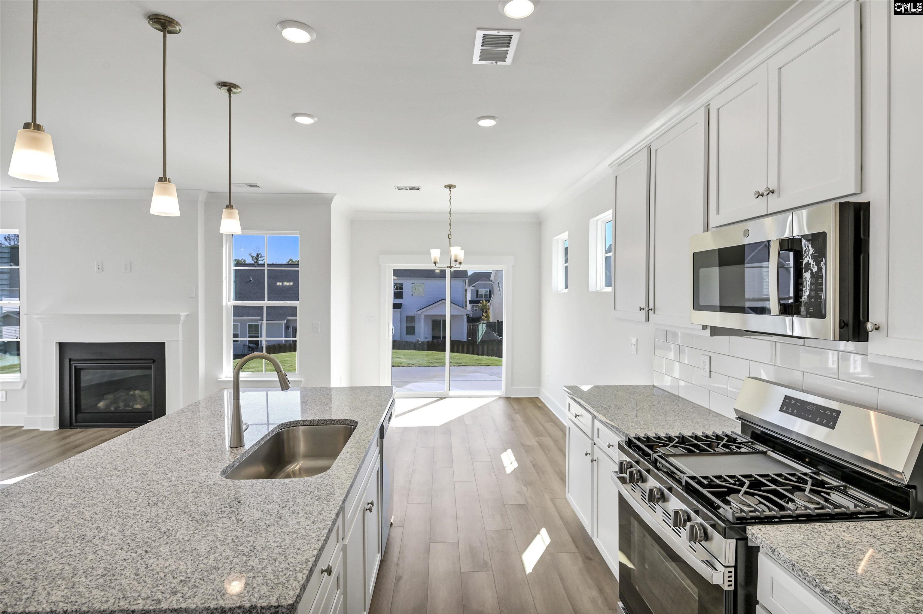 608 Thunder Gulch Avenue Lexington, SC 29073