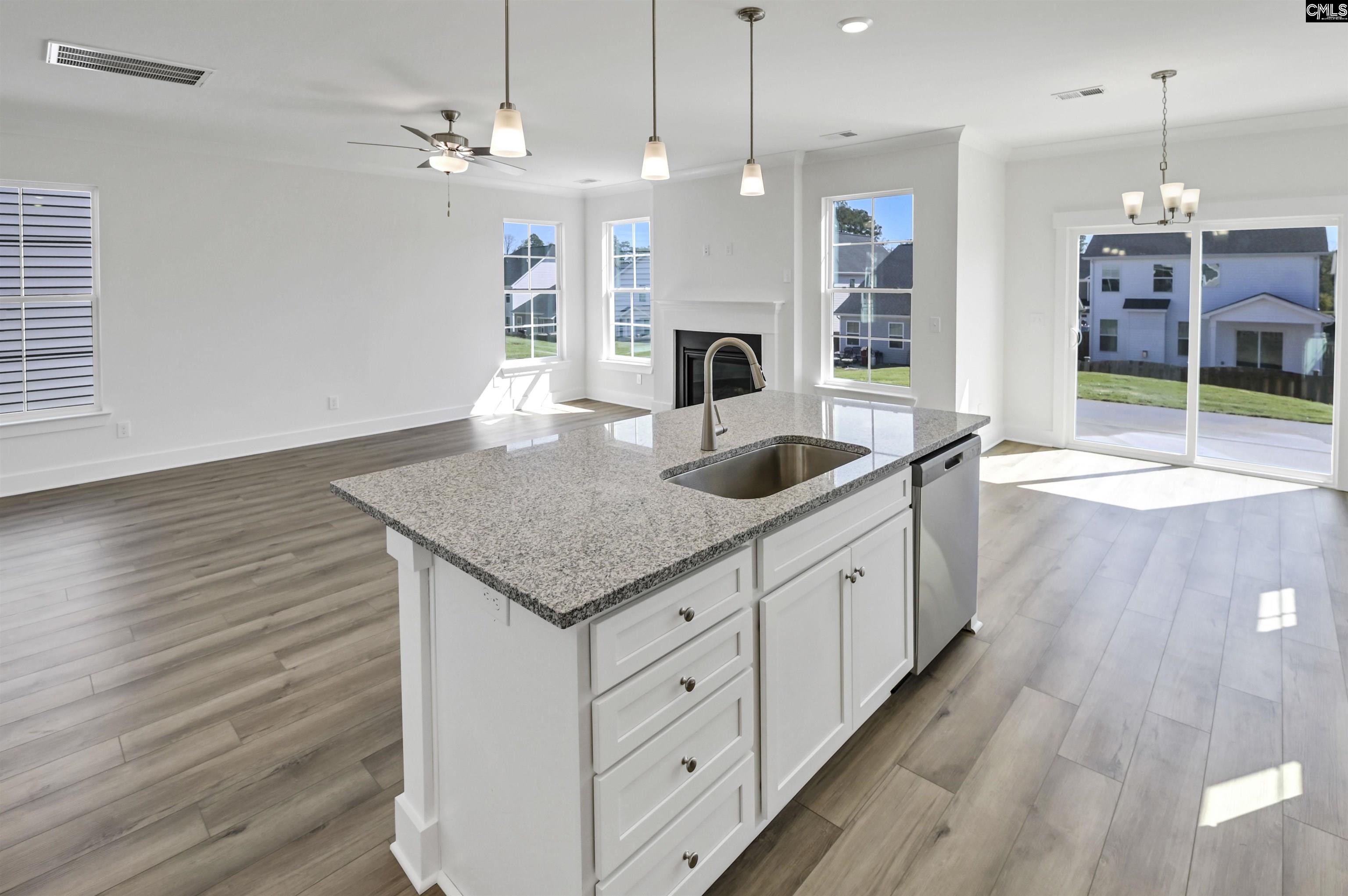 608 Thunder Gulch Avenue Lexington, SC 29073