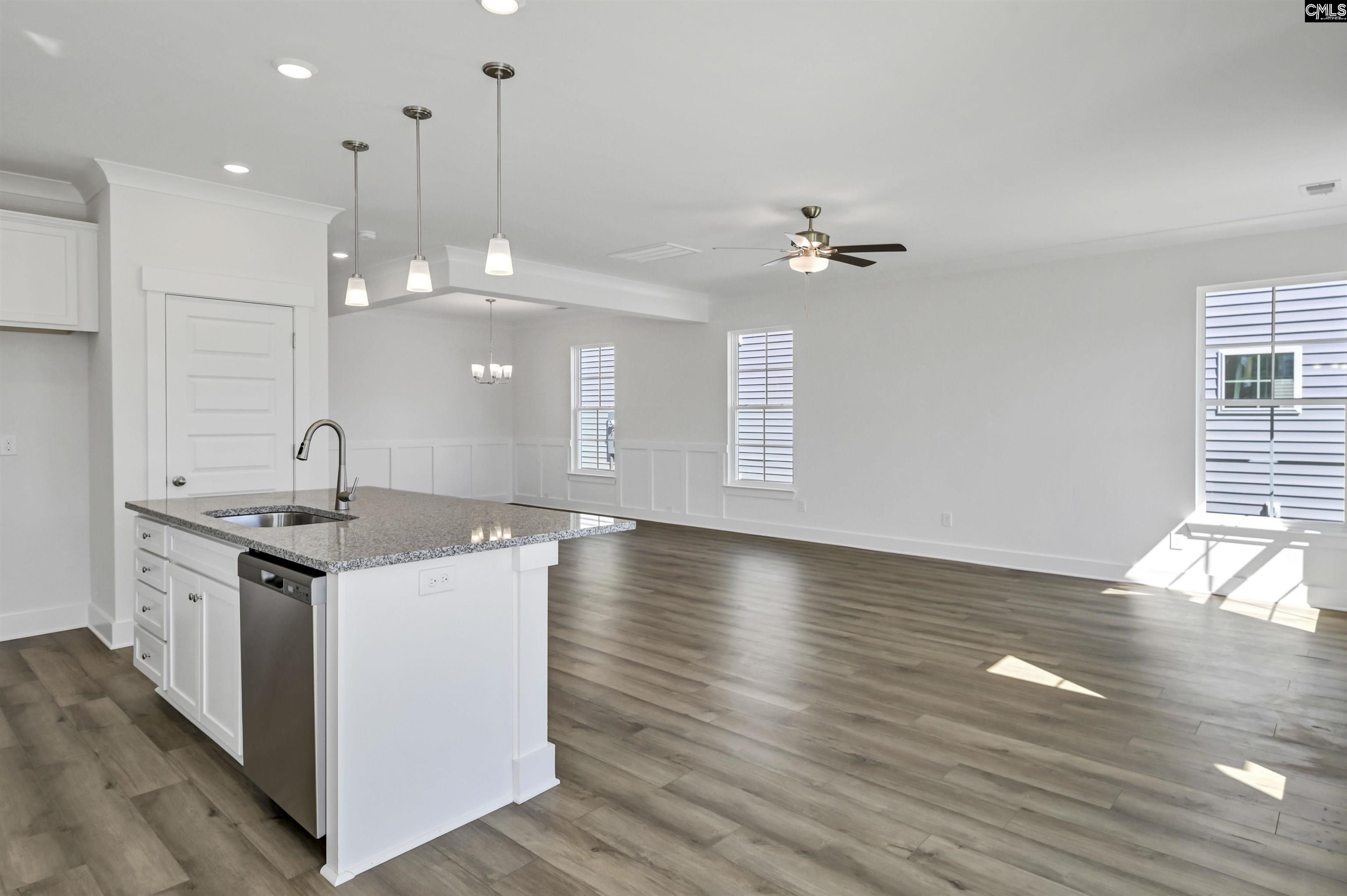 608 Thunder Gulch Avenue Lexington, SC 29073