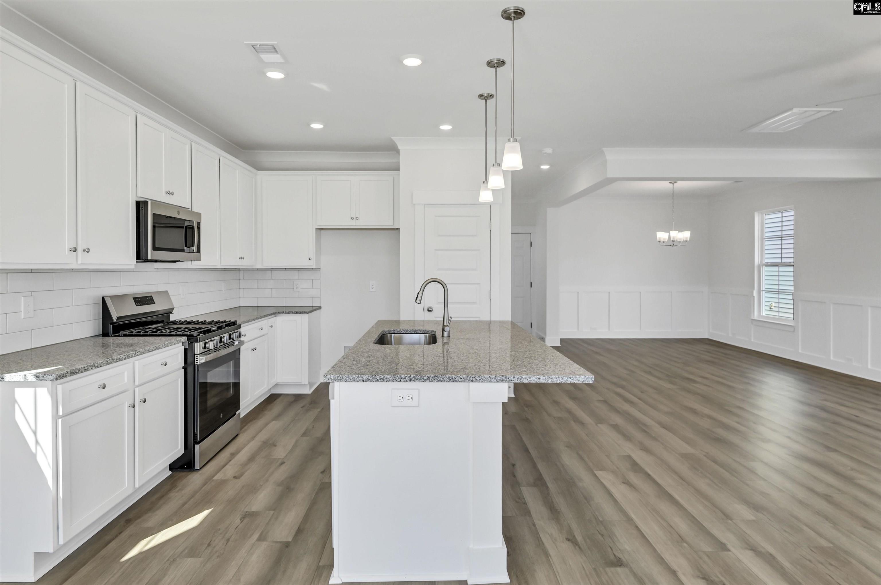 608 Thunder Gulch Avenue Lexington, SC 29073
