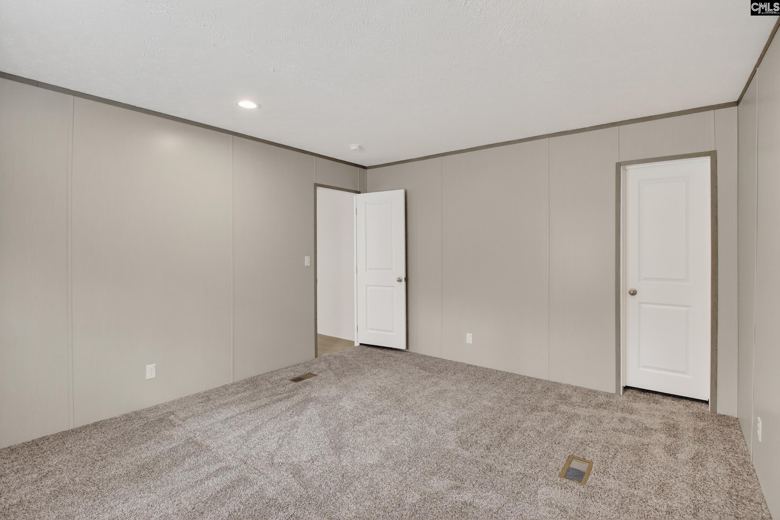 812 White Pond Road Williston, SC 29853