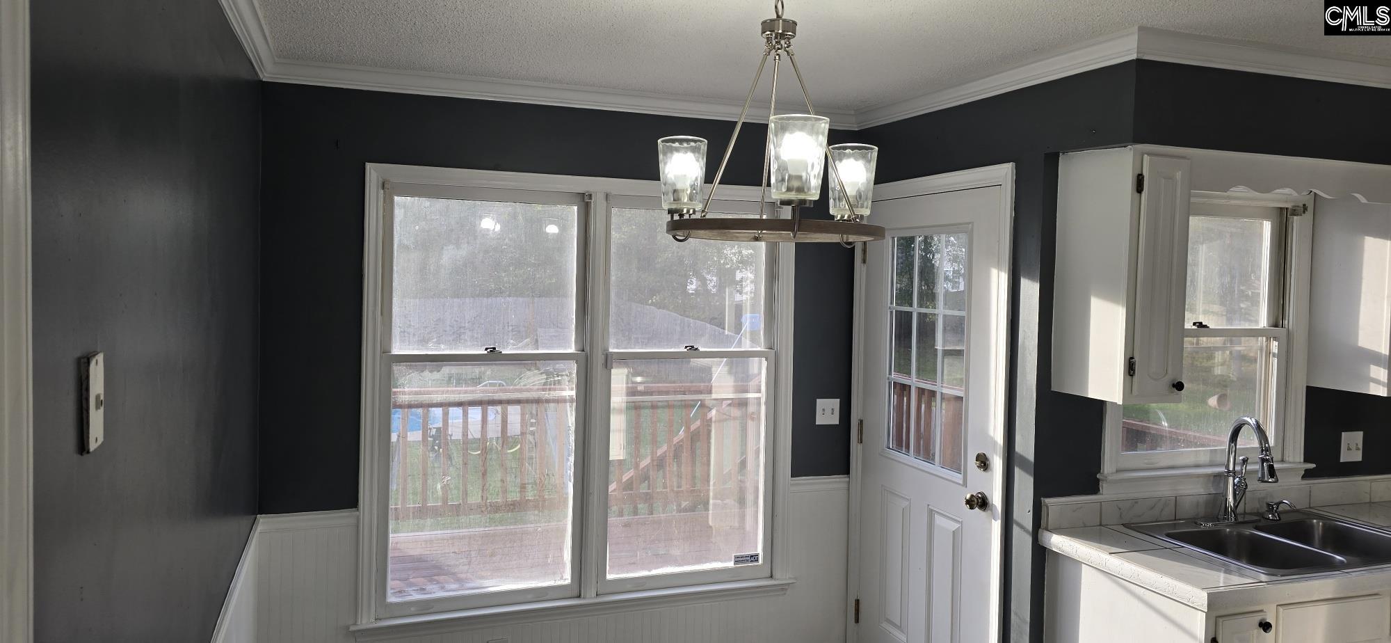 258 Hillsborough Street Columbia, SC 29212