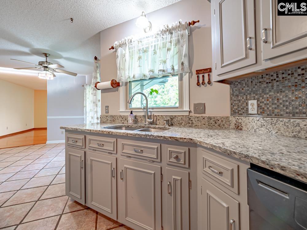 6674 Francis Marion Avenue Dalzell, SC 29040