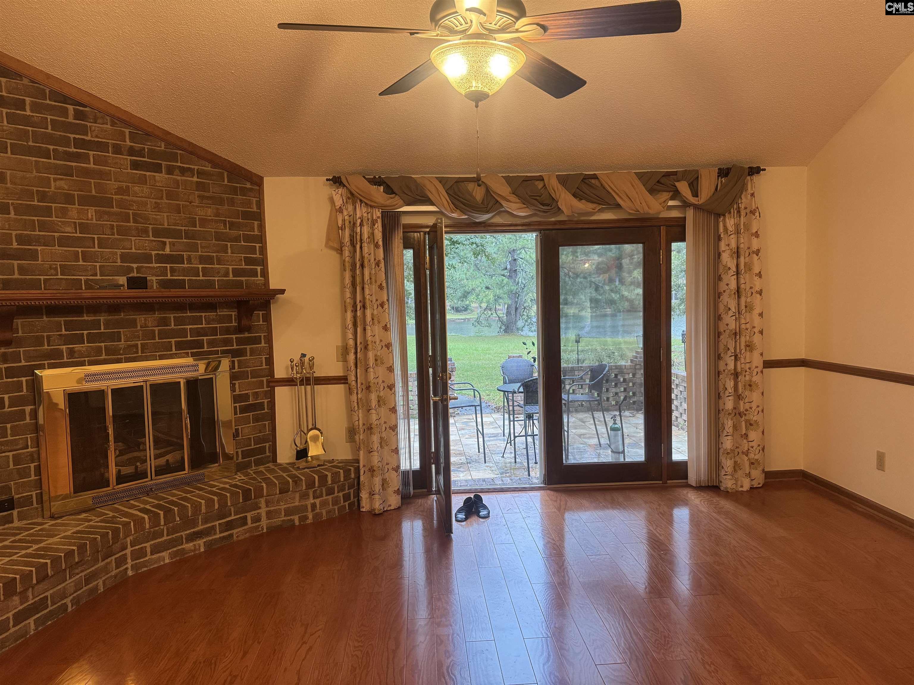 6674 Francis Marion Avenue Dalzell, SC 29040