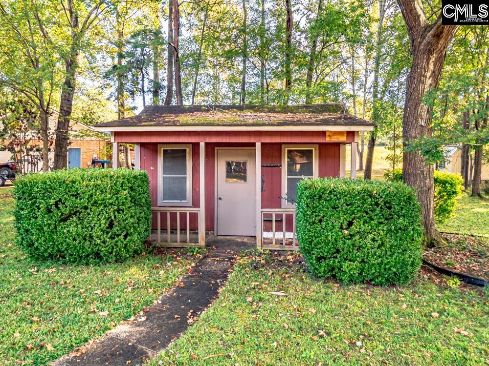 6674 Francis Marion Avenue Dalzell, SC 29040