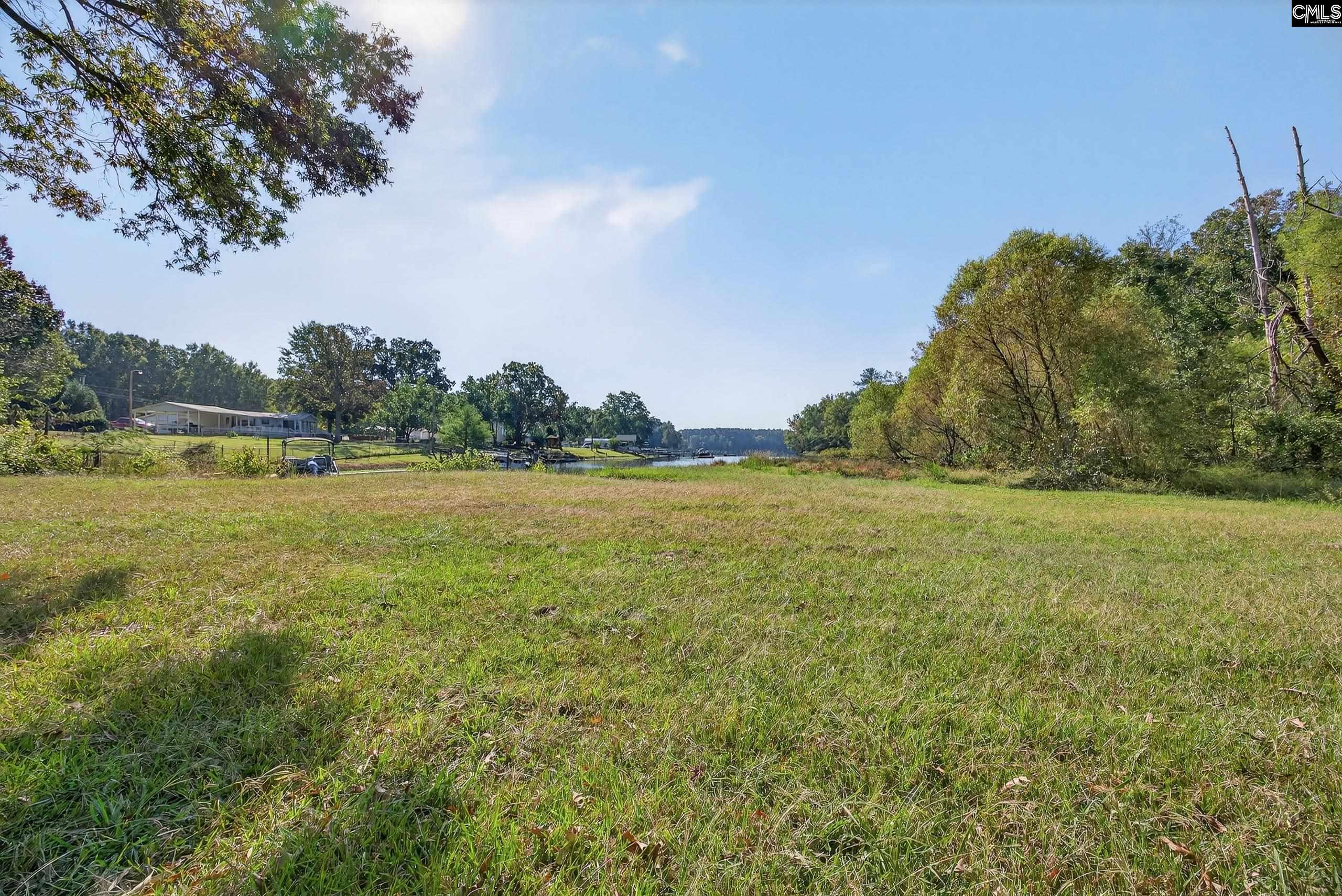 1109 Natures Cove Rd Saluda, SC 29138