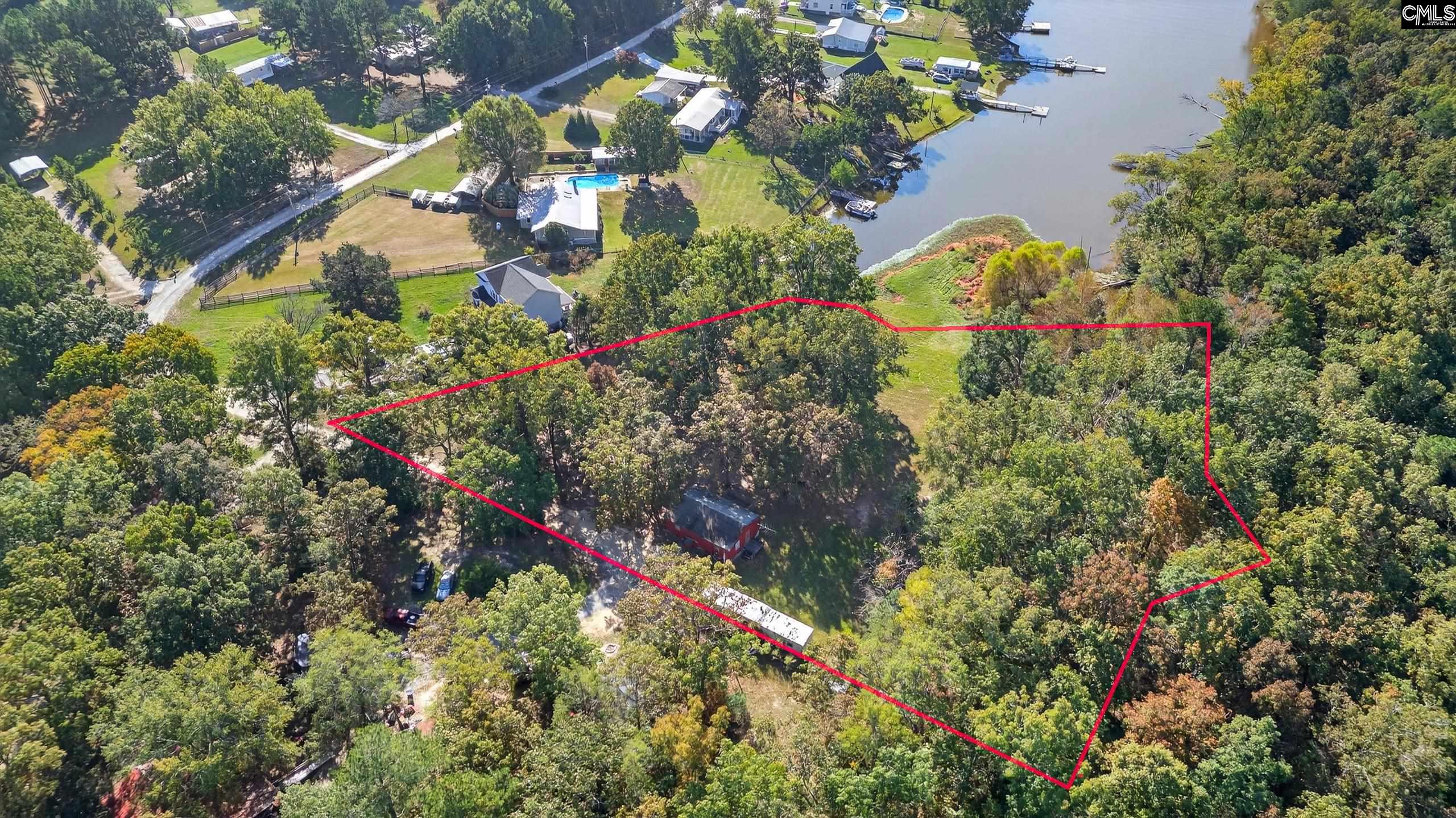 1109 Natures Cove Rd Saluda, SC 29138