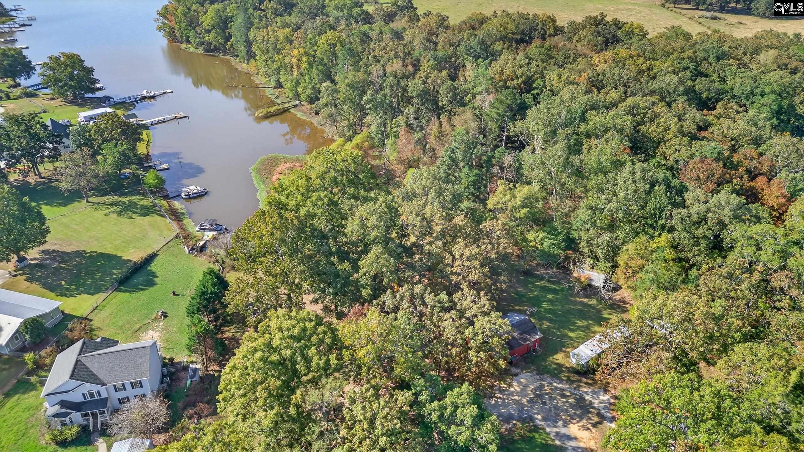 1109 Natures Cove Rd Saluda, SC 29138