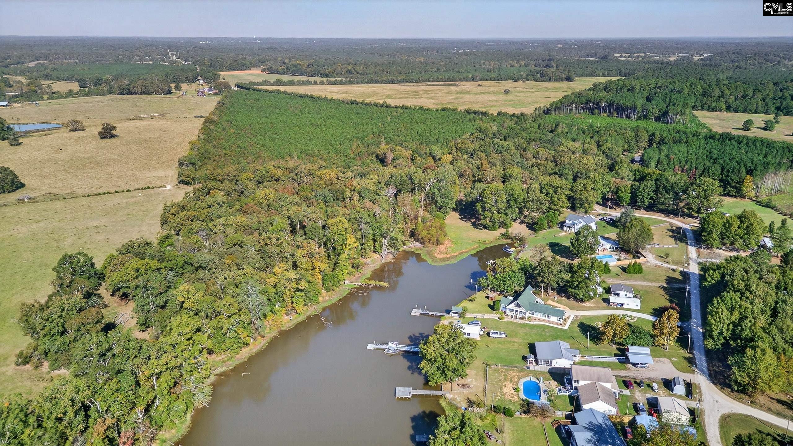 1109 Natures Cove Rd Saluda, SC 29138