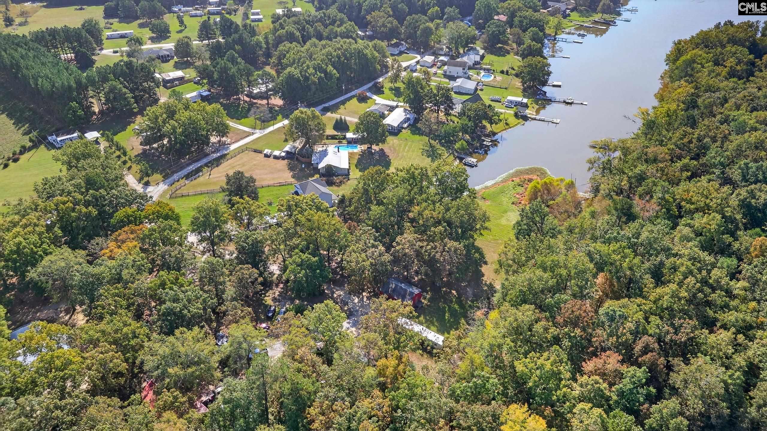 1109 Natures Cove Rd Saluda, SC 29138