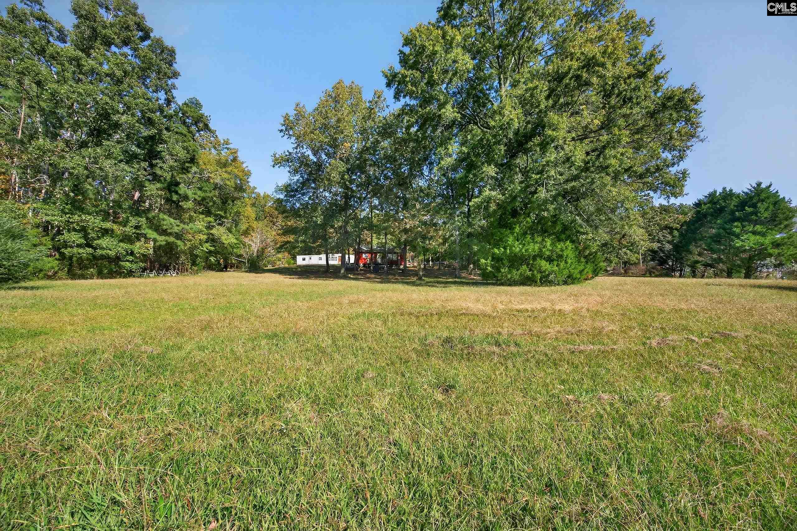 1109 Natures Cove Rd Saluda, SC 29138