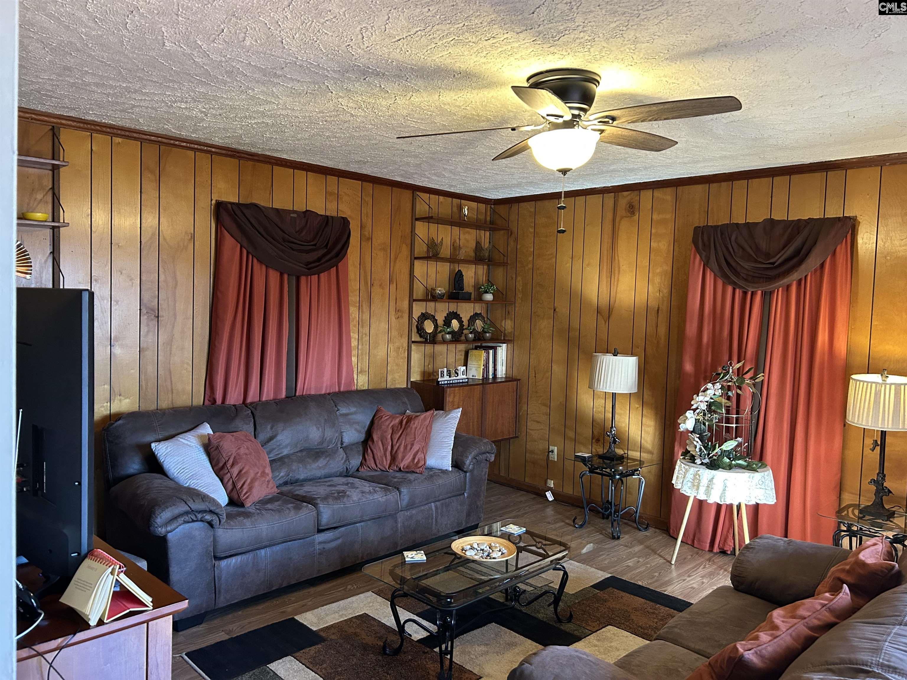 1411 E Harrison Ext Street Dillon, SC 29536
