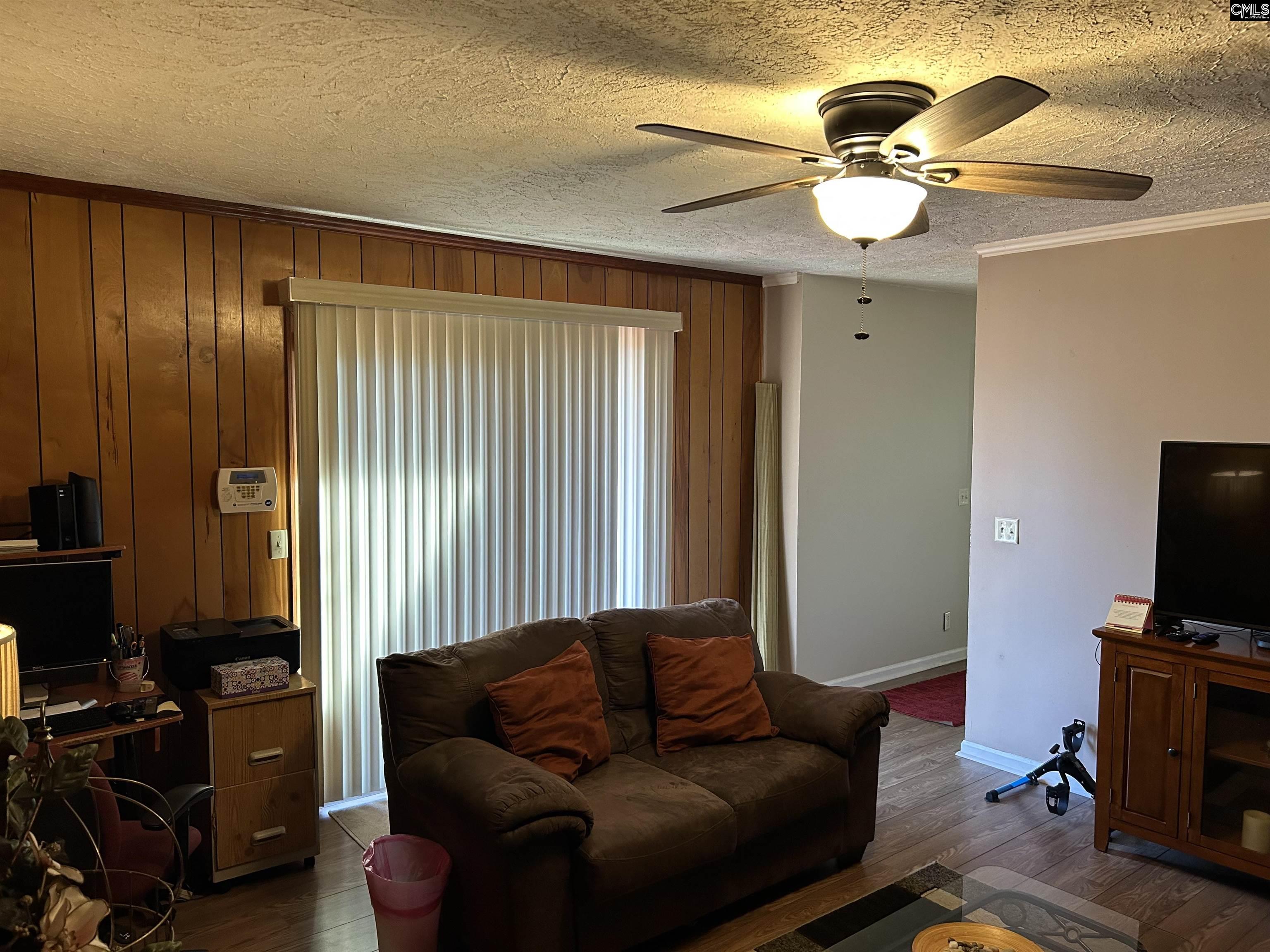 1411 E Harrison Ext Street Dillon, SC 29536