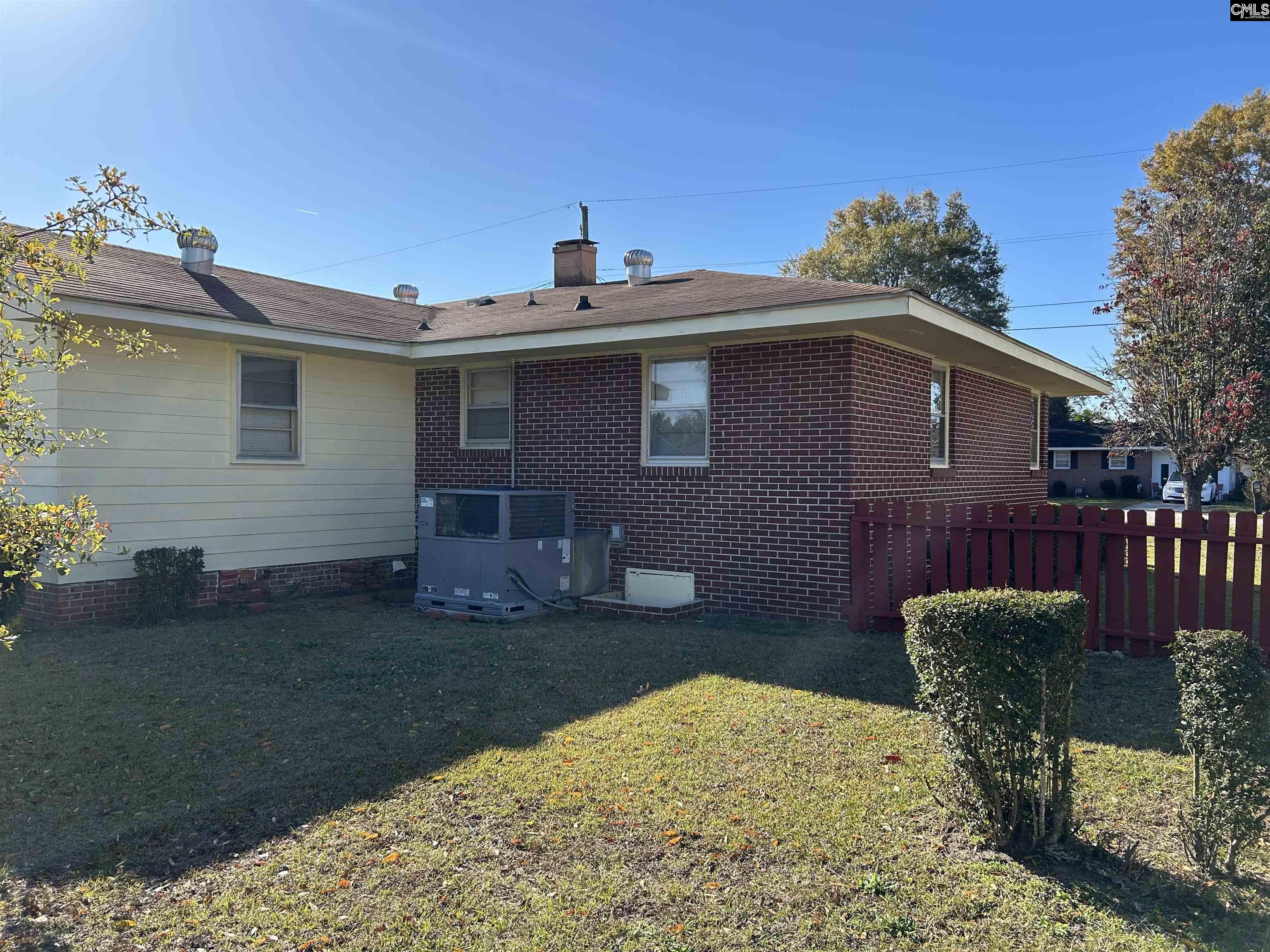 1411 E Harrison Ext Street Dillon, SC 29536