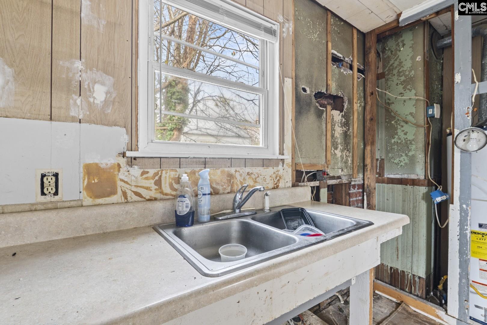 705 Milton Road Joanna, SC 29351