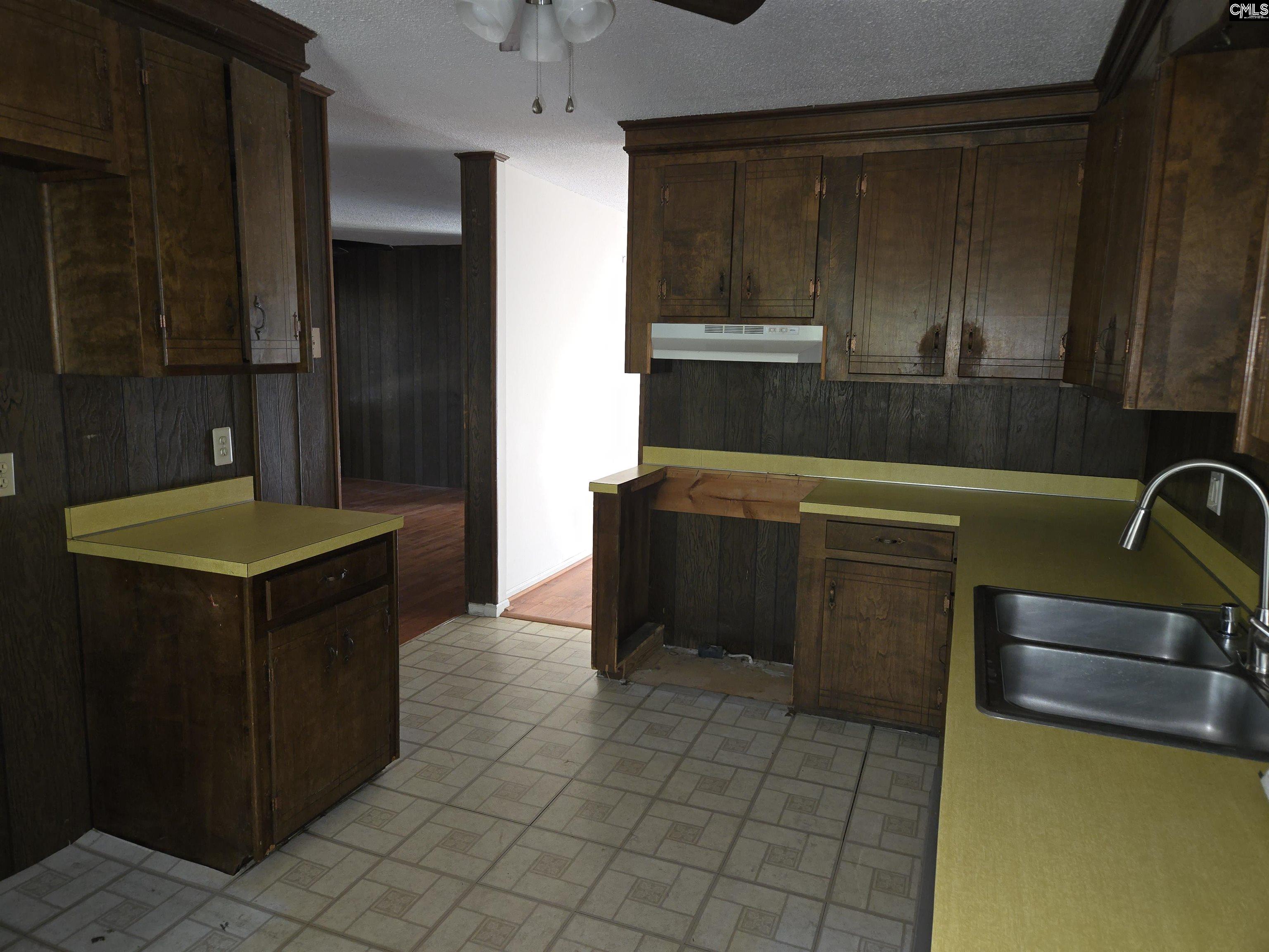 2701 Cliffside Drive Columbia, SC 29209
