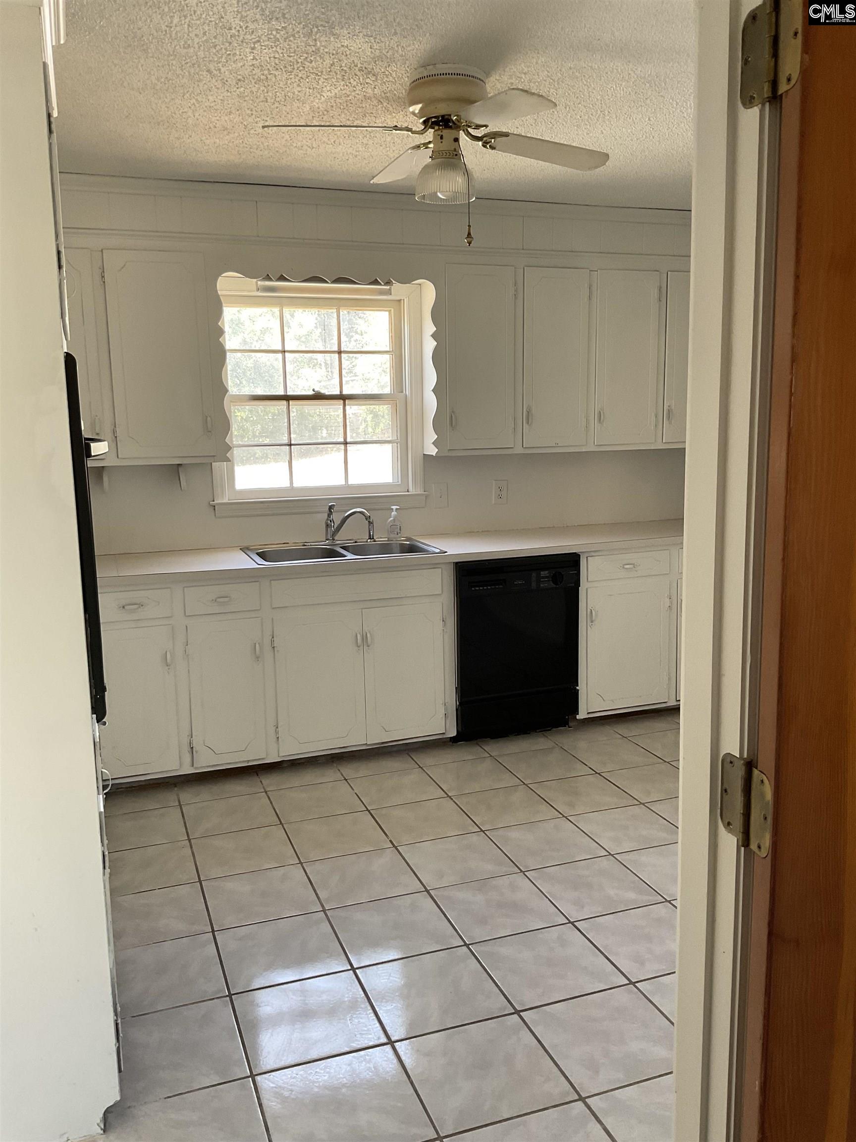 586 Beverly Hills Road Street Camden, SC 29020