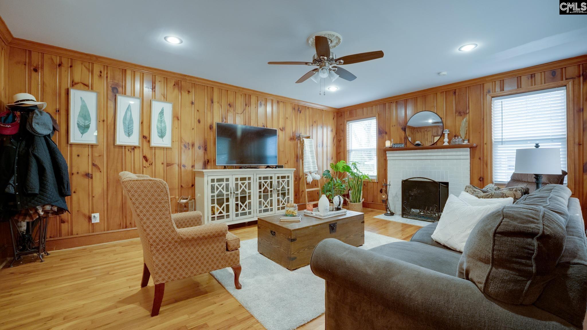 127 S Pine Street Batesburg, SC 29006