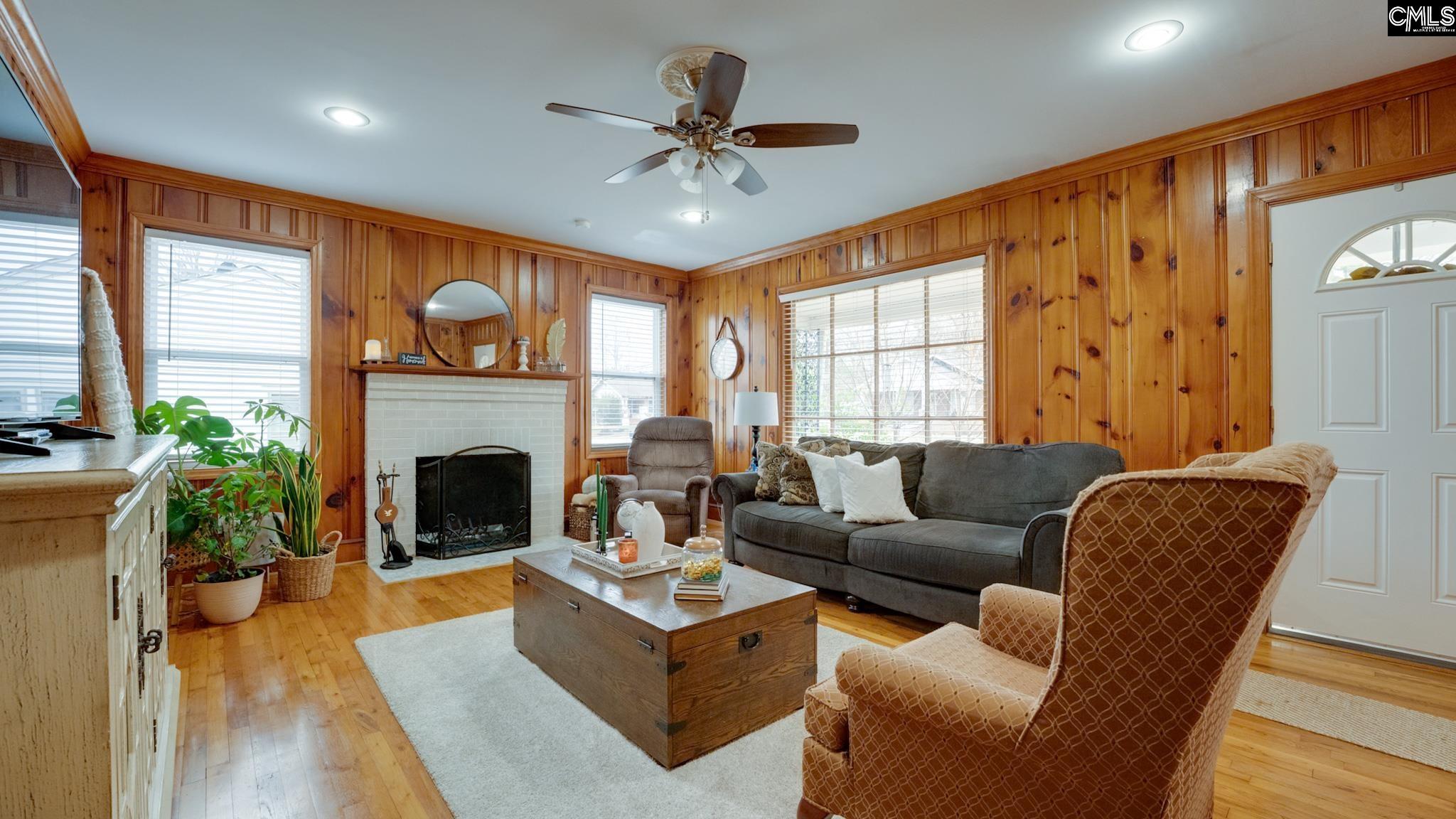 127 S Pine Street Batesburg, SC 29006