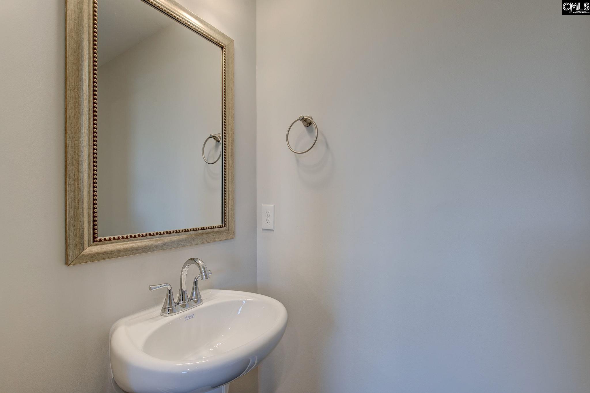 762 Poplar Street Cayce, SC 29033