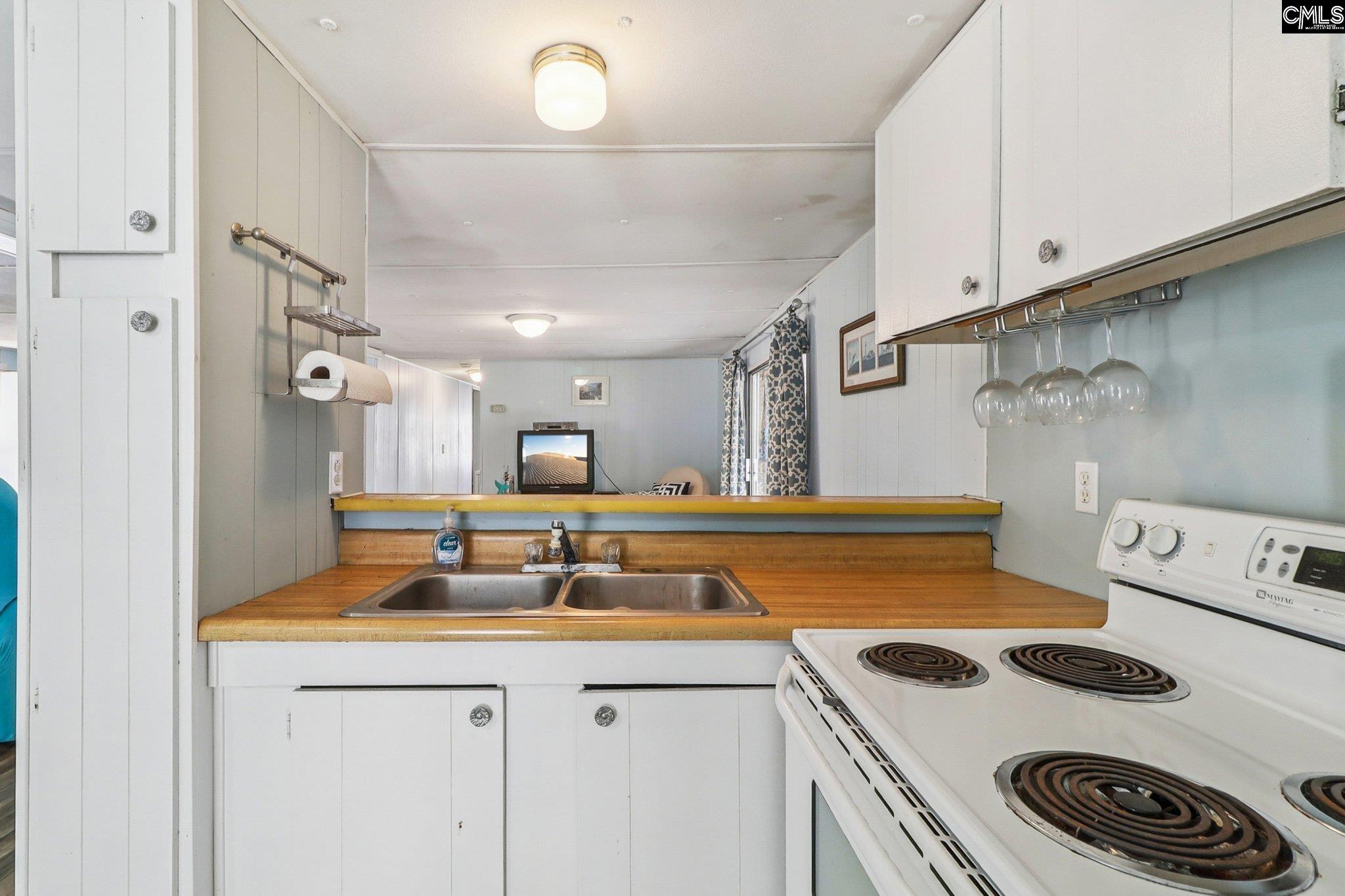 1046 Blacksgate East Road Prosperity, SC 29127