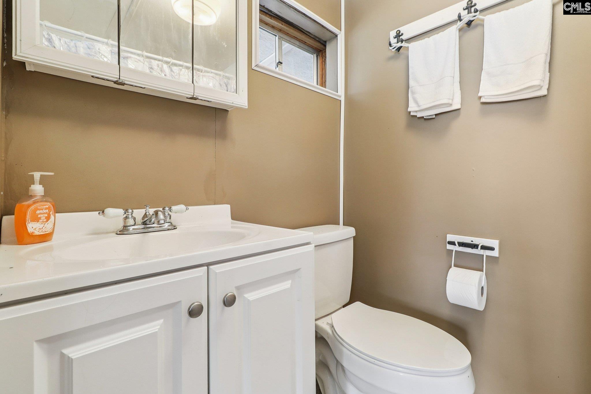1046 Blacksgate East Road Prosperity, SC 29127