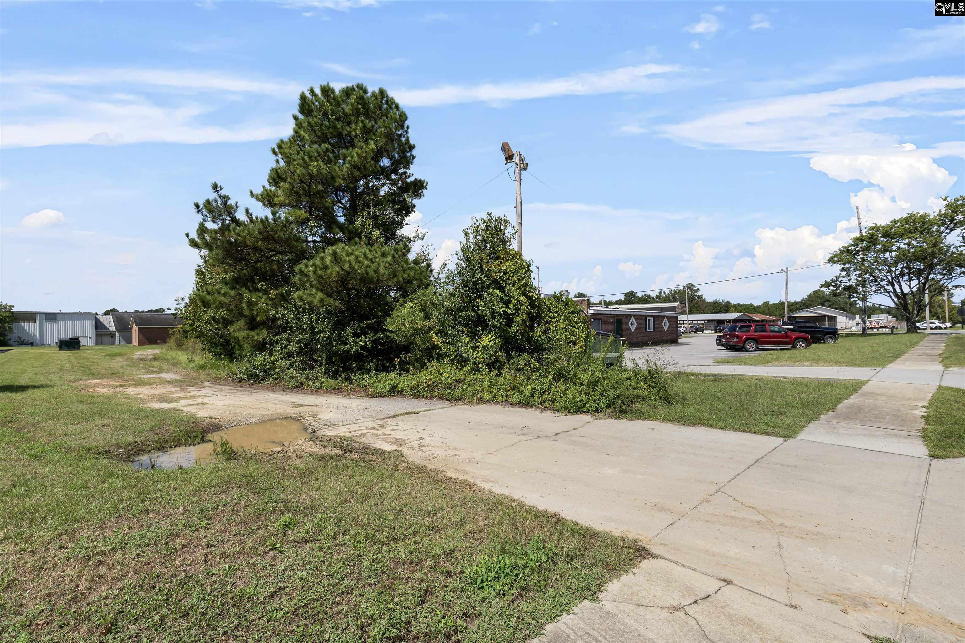 905 W Dekalb Street Camden, SC 29020