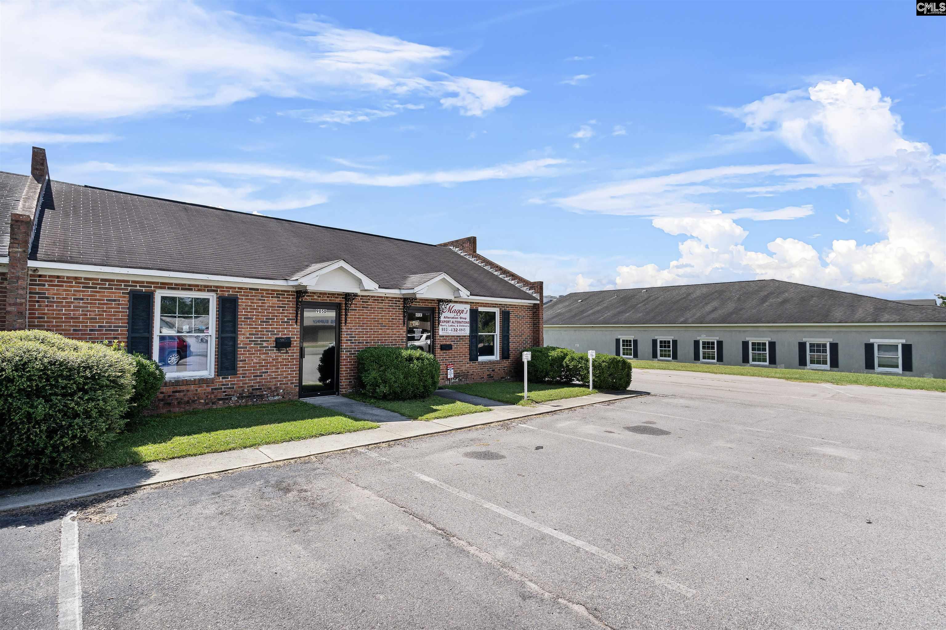 905 W Dekalb Street Camden, SC 29020