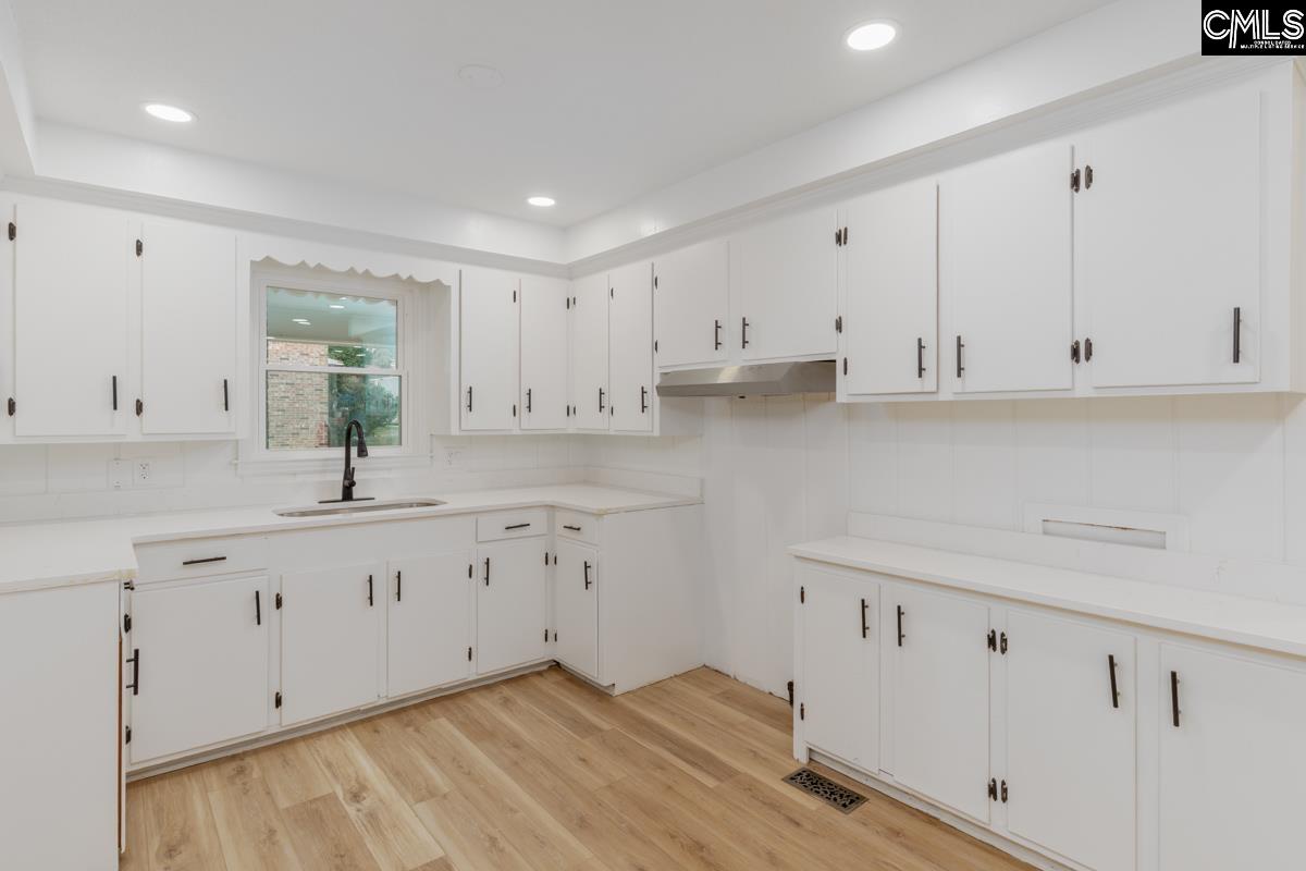 124 W Lakeside Avenue Columbia, SC 29203